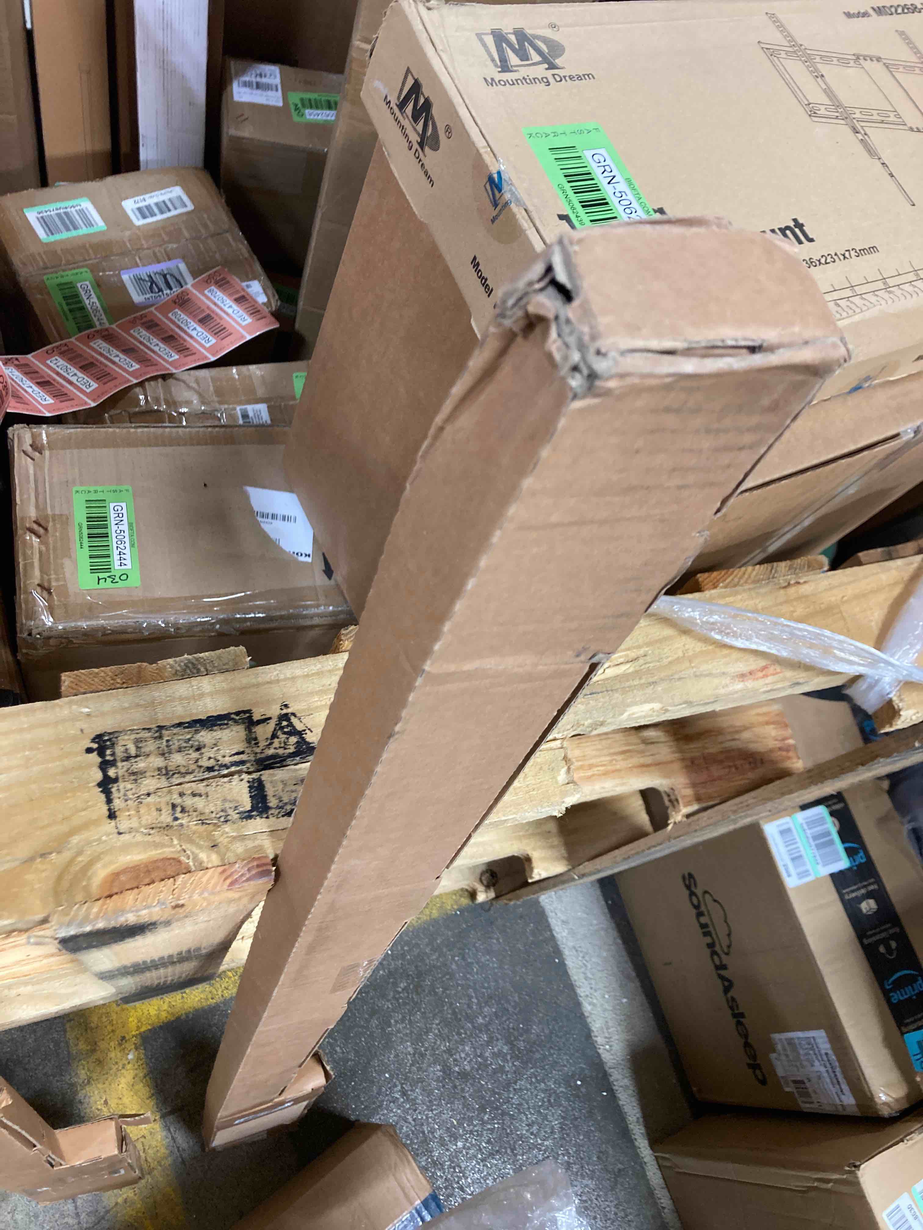 https://s3.amazonaws.com/lotting-images-prod/phillipi/RED4750750_1704728762908.jpeg