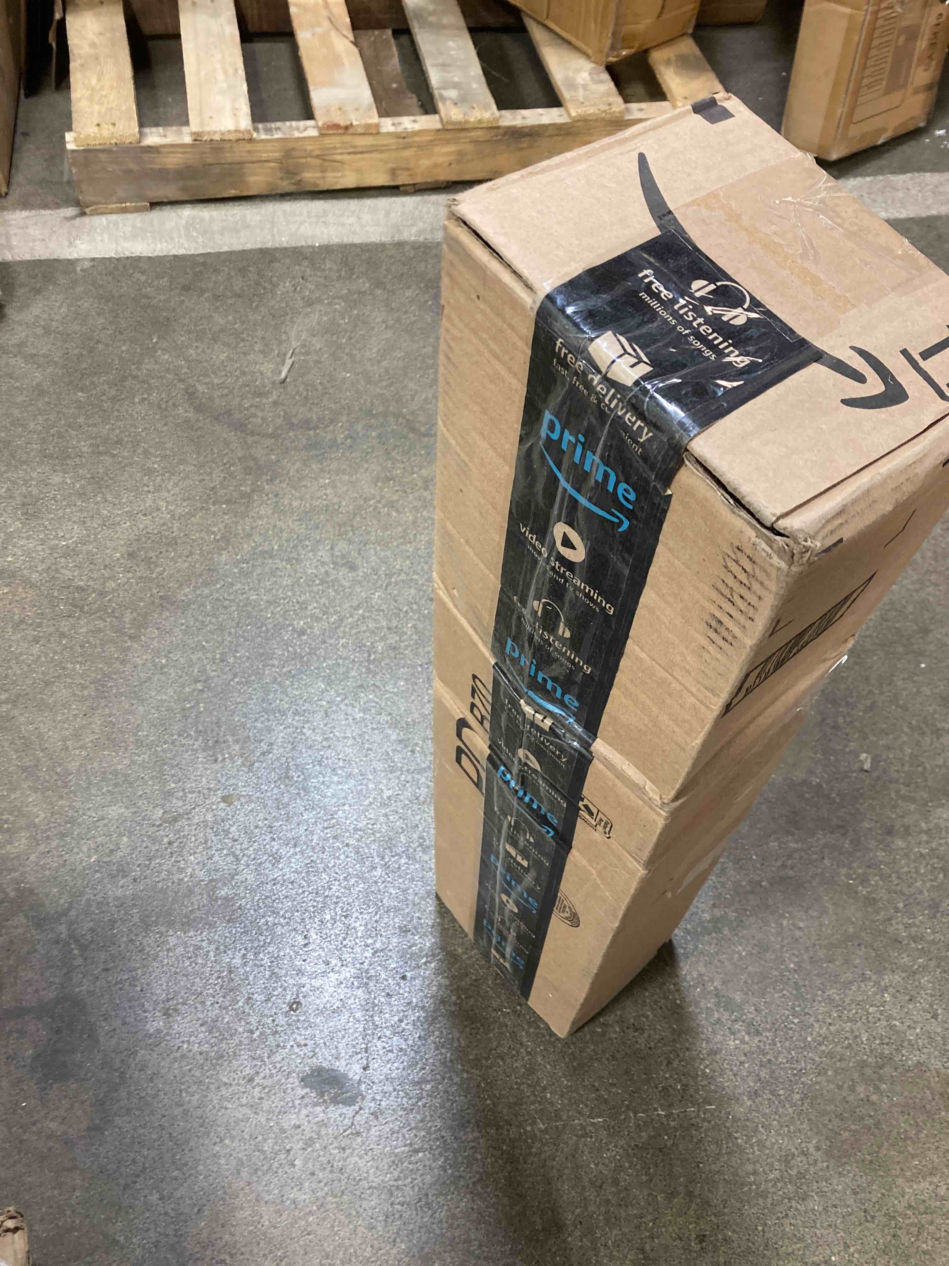 https://s3.amazonaws.com/lotting-images-prod/phillipi/RED4750757_1704727831331.jpeg