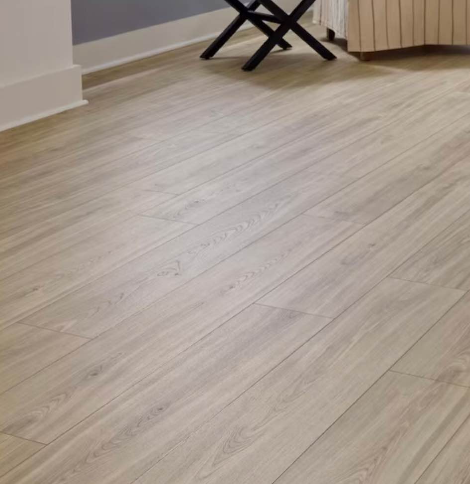 https://s3.amazonaws.com/lotting-images-prod/phillipi/RED4753687_1701200722789.jpeg