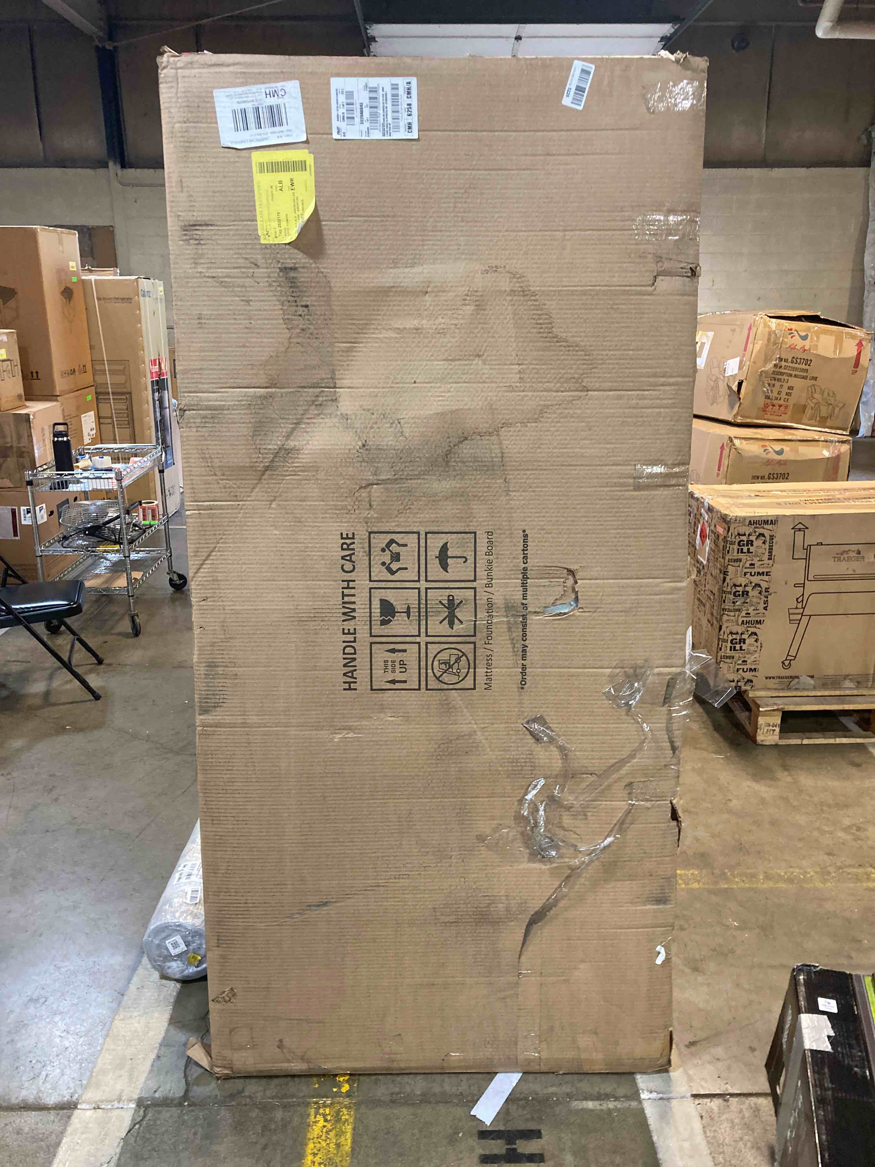 https://s3.amazonaws.com/lotting-images-prod/phillipi/RED4756317_1692046233829.jpeg