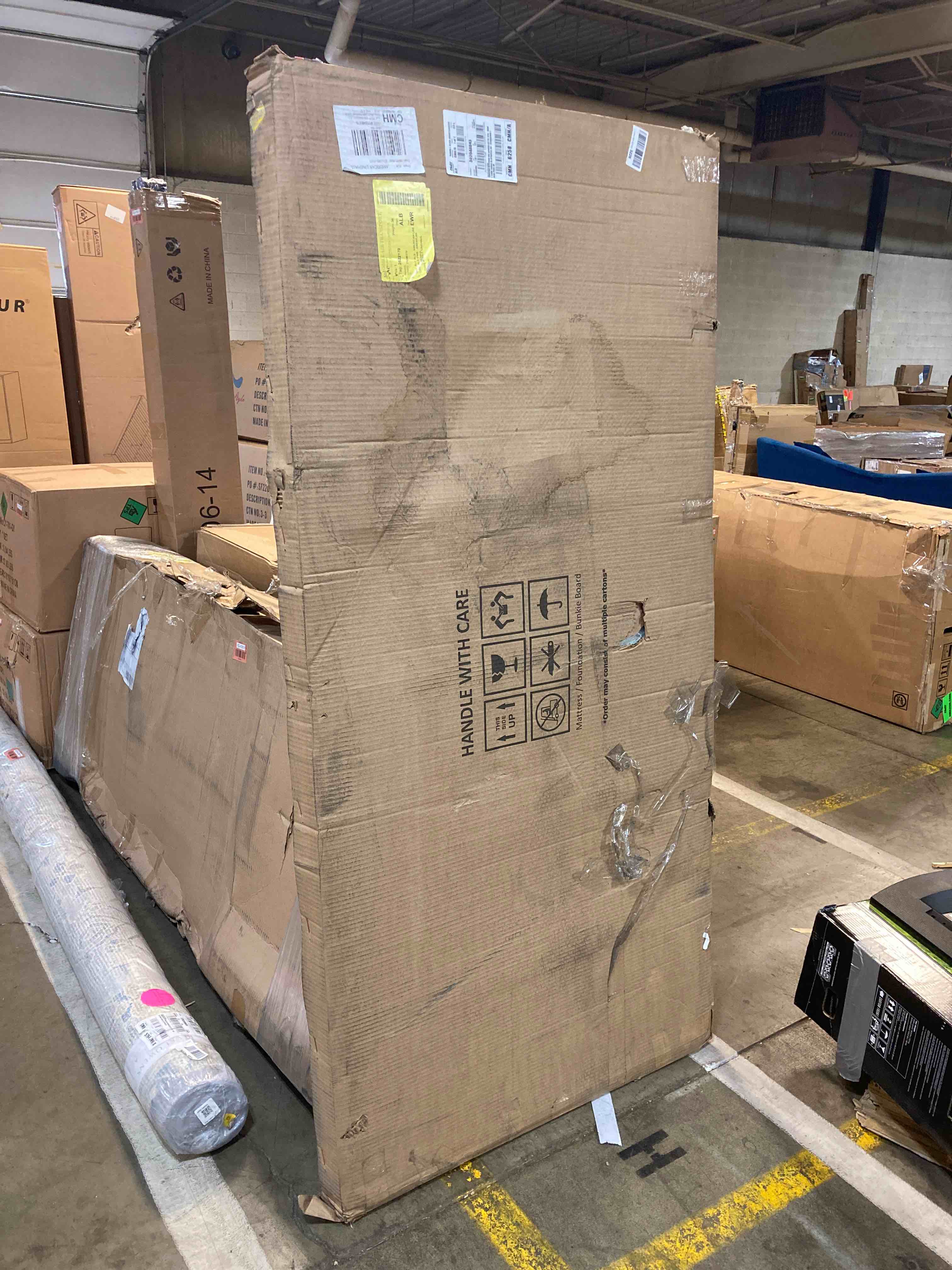 https://s3.amazonaws.com/lotting-images-prod/phillipi/RED4756317_1692046236961.jpeg