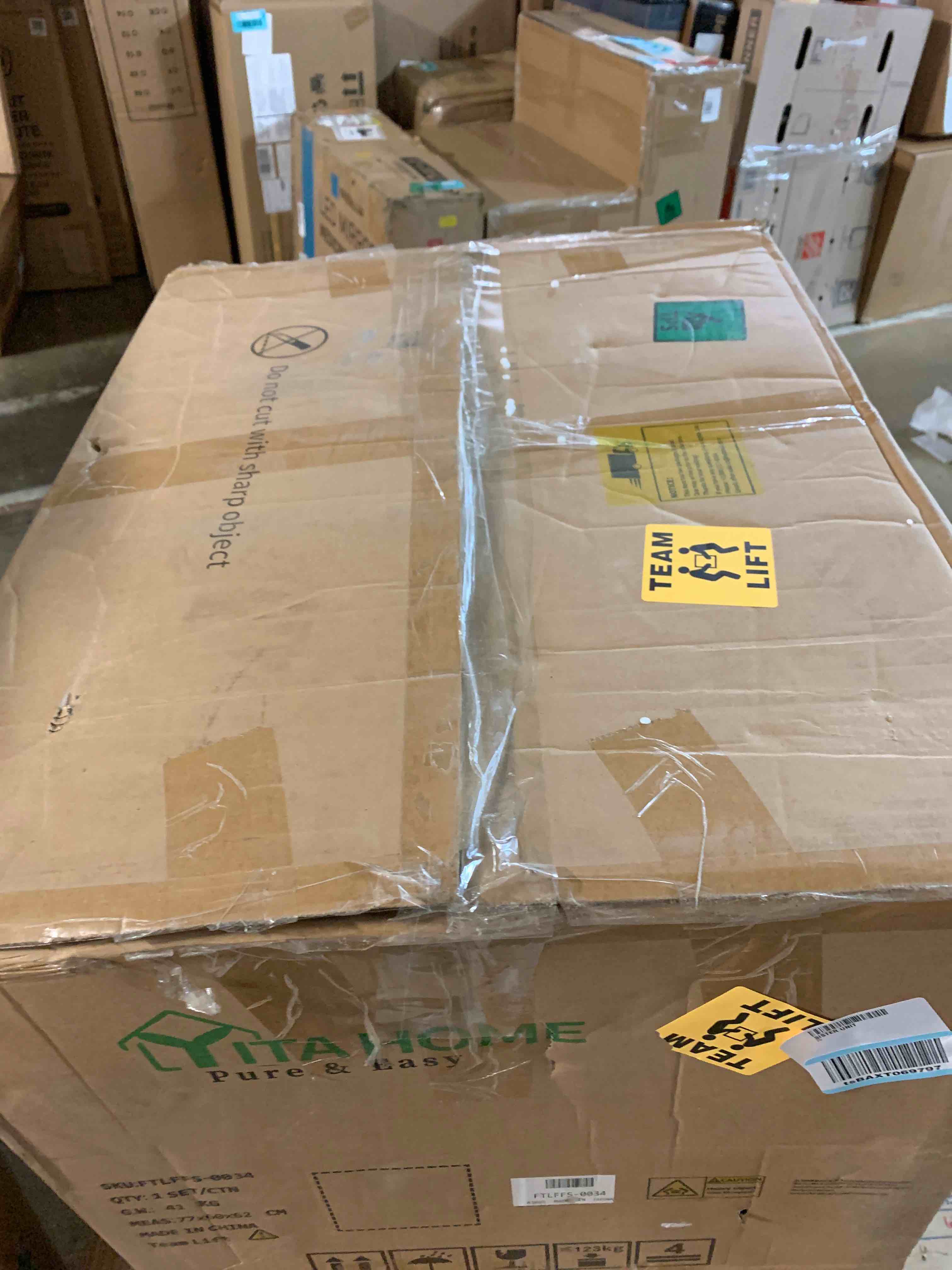 https://s3.amazonaws.com/lotting-images-prod/phillipi/RED4758591_1683583573674.jpeg