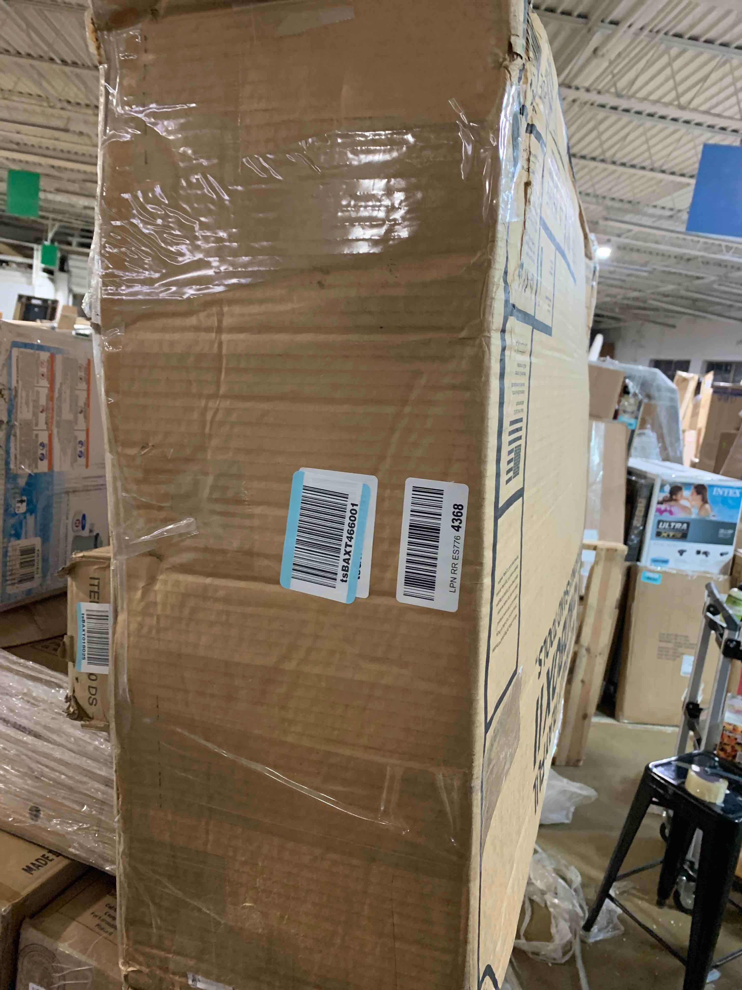 https://s3.amazonaws.com/lotting-images-prod/phillipi/RED4758598_1683584659807.jpeg