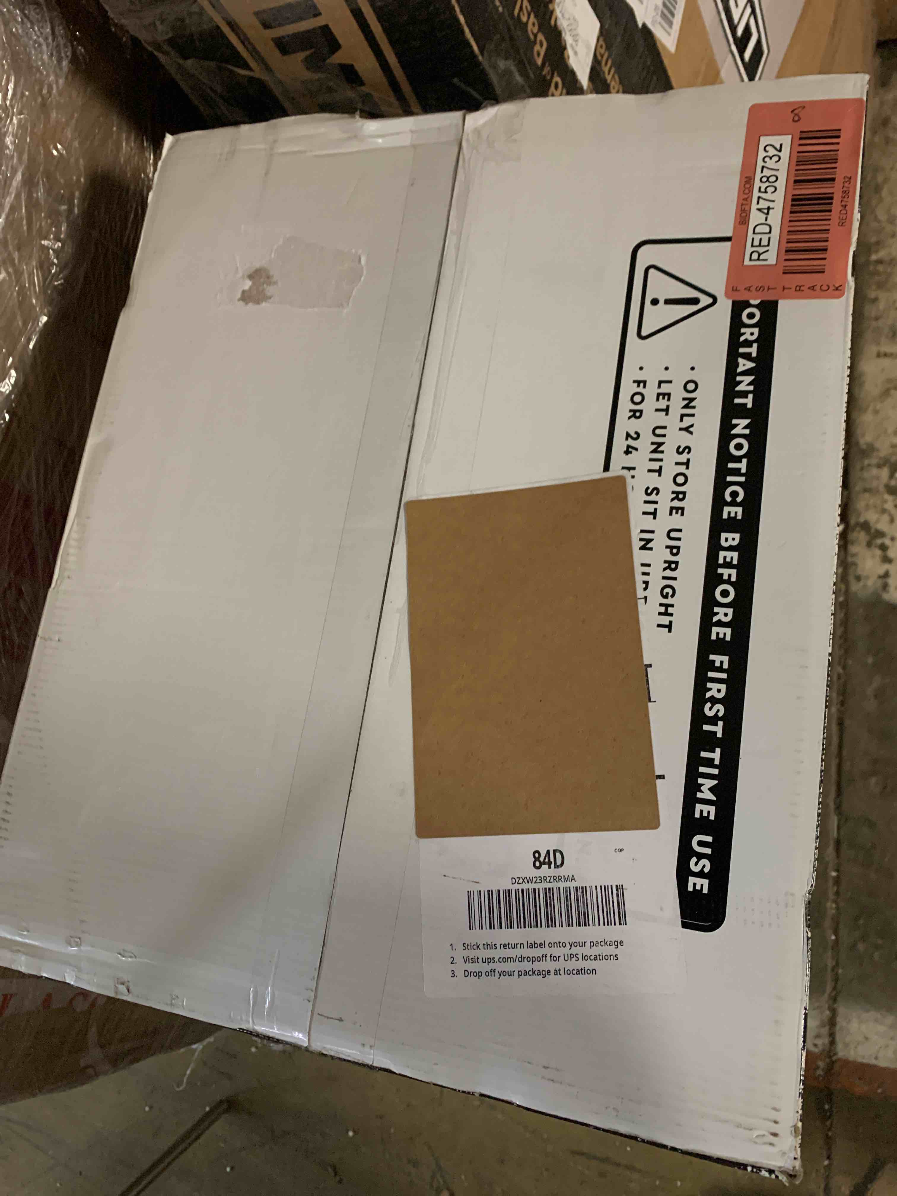 https://s3.amazonaws.com/lotting-images-prod/phillipi/RED4758732_1683650093602.jpeg
