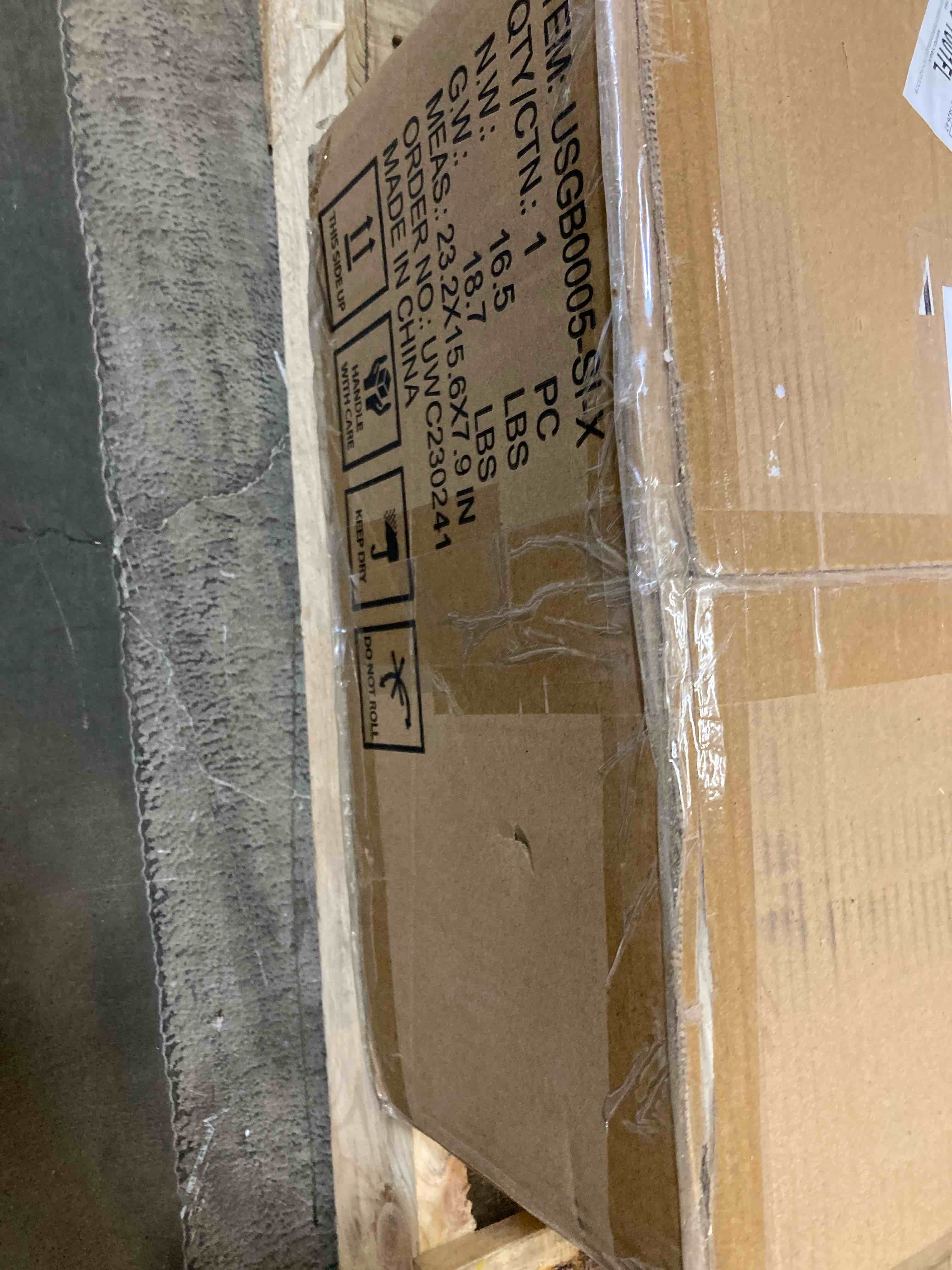 https://s3.amazonaws.com/lotting-images-prod/phillipi/RED4904063_1716574356461.jpeg