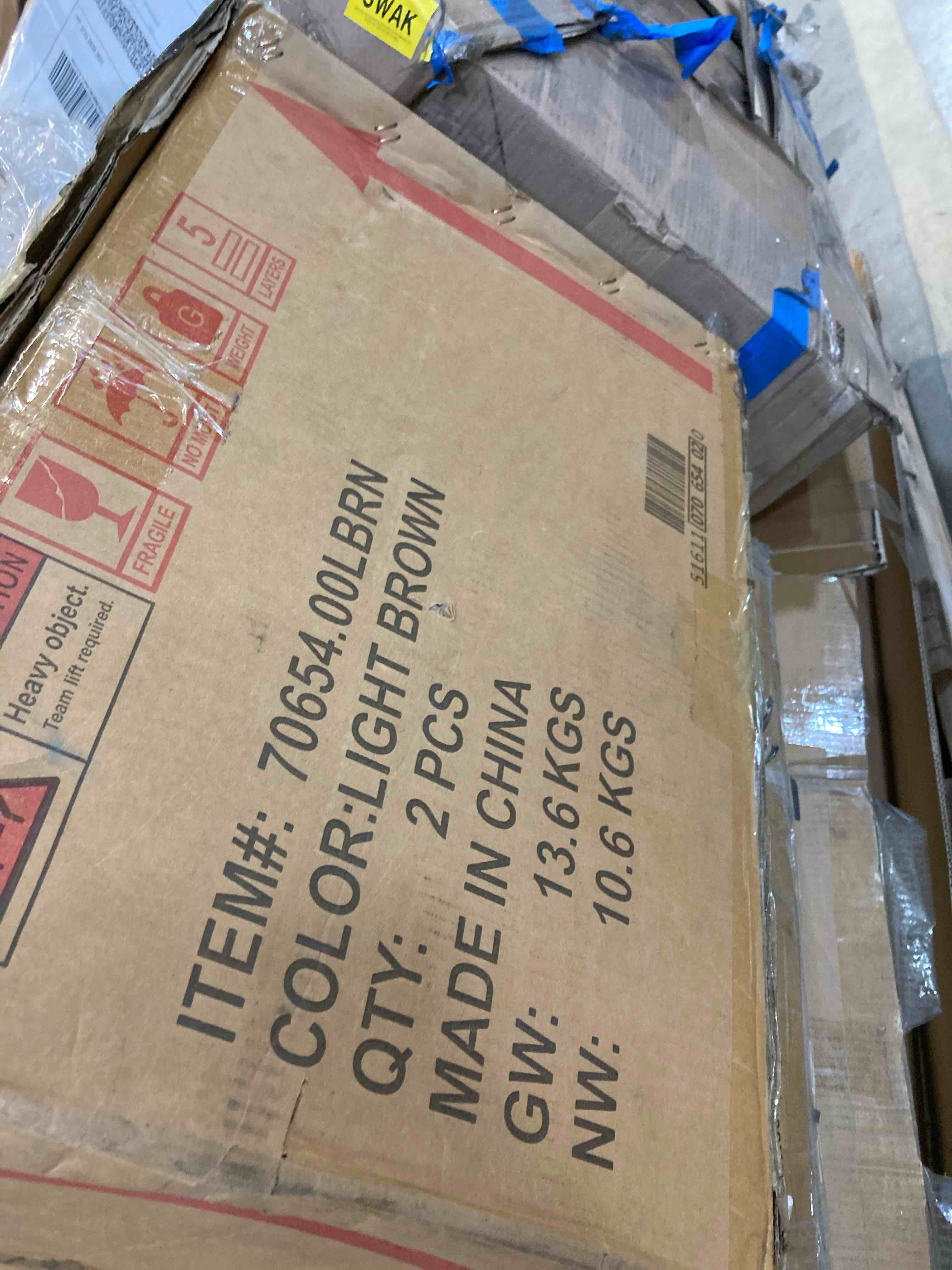 https://s3.amazonaws.com/lotting-images-prod/phillipi/RED4904072_1716575748232.jpeg