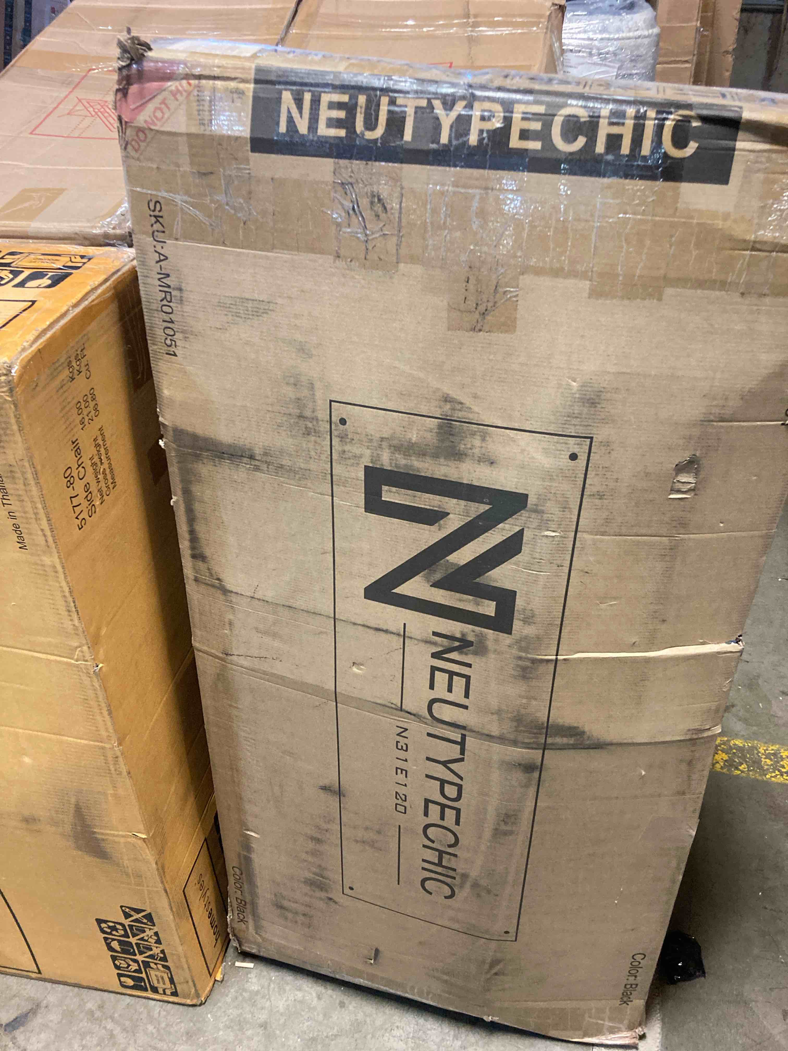 https://s3.amazonaws.com/lotting-images-prod/phillipi/RED4904162_1717095856658.jpeg