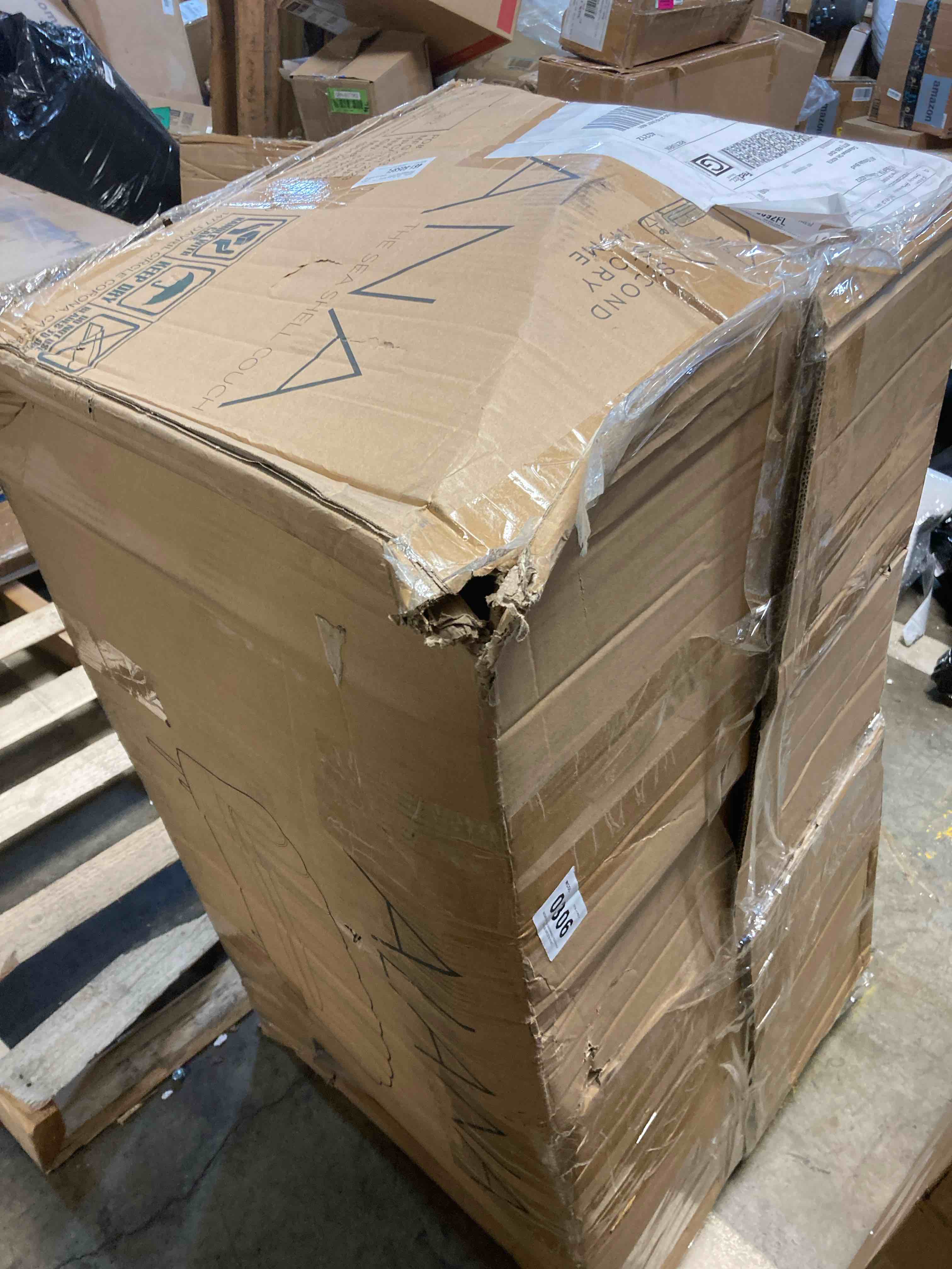 https://s3.amazonaws.com/lotting-images-prod/phillipi/RED4904166_1717096711838.jpeg