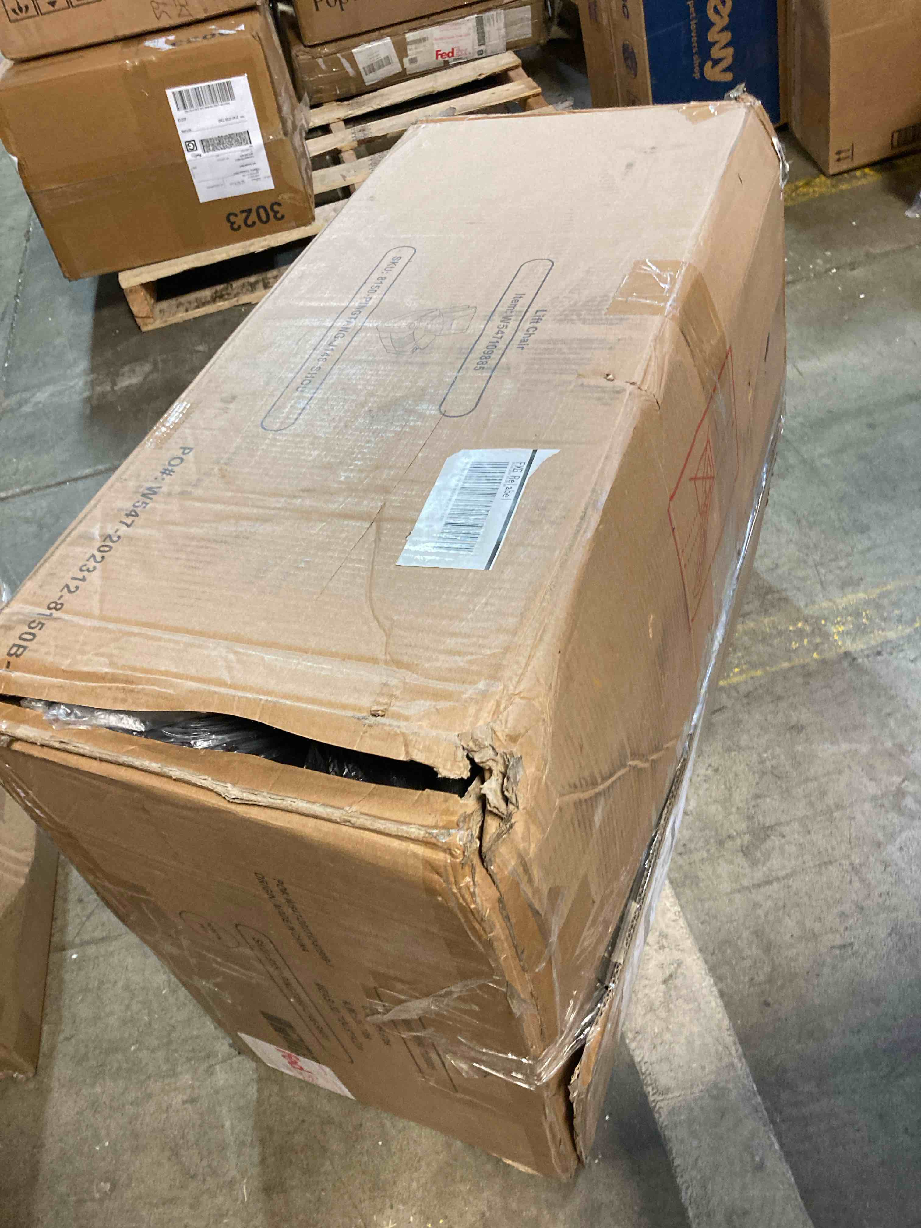 https://s3.amazonaws.com/lotting-images-prod/phillipi/RED4904176_1717098681785.jpeg