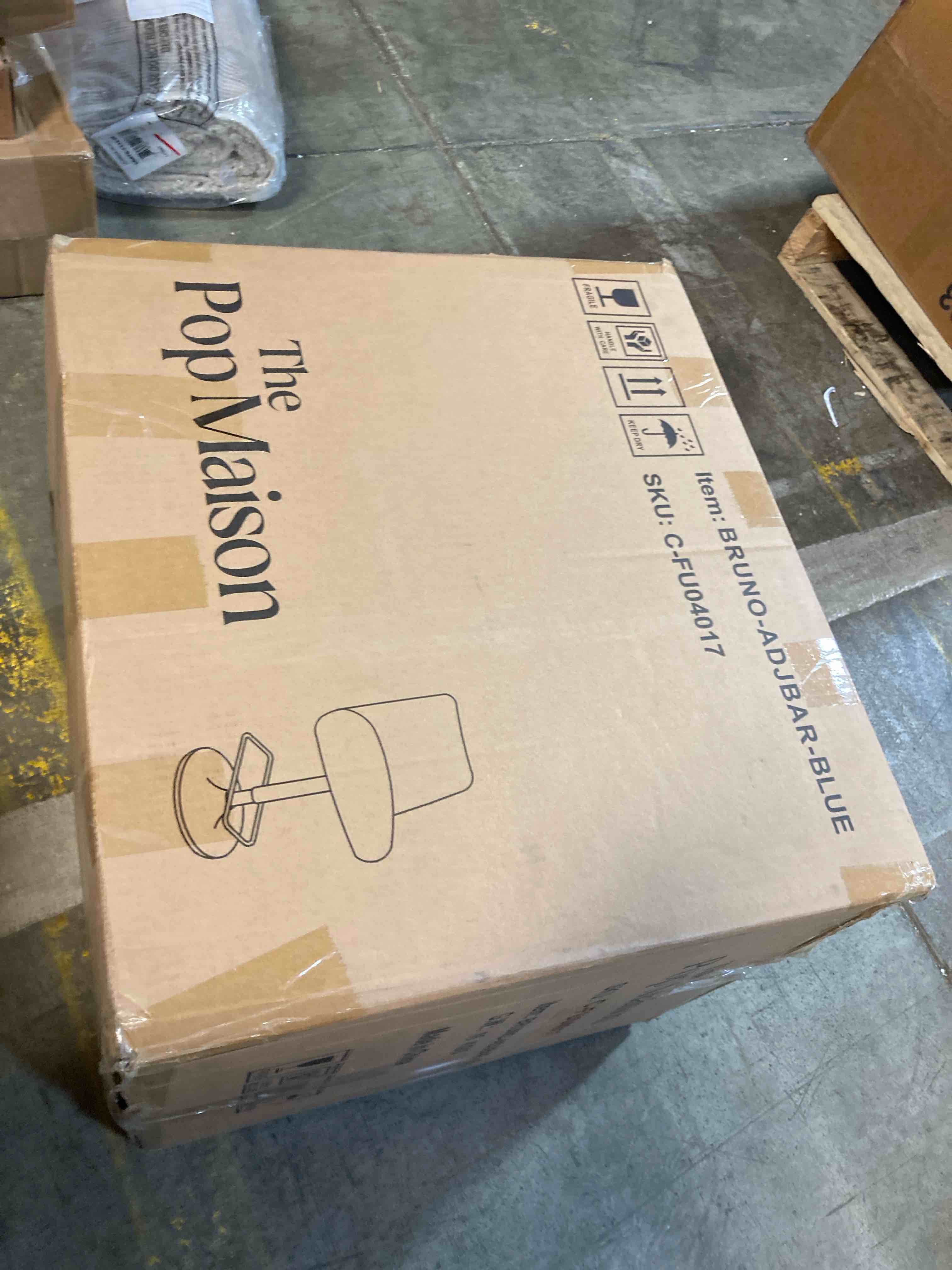 https://s3.amazonaws.com/lotting-images-prod/phillipi/RED4904177_1717098922334.jpeg