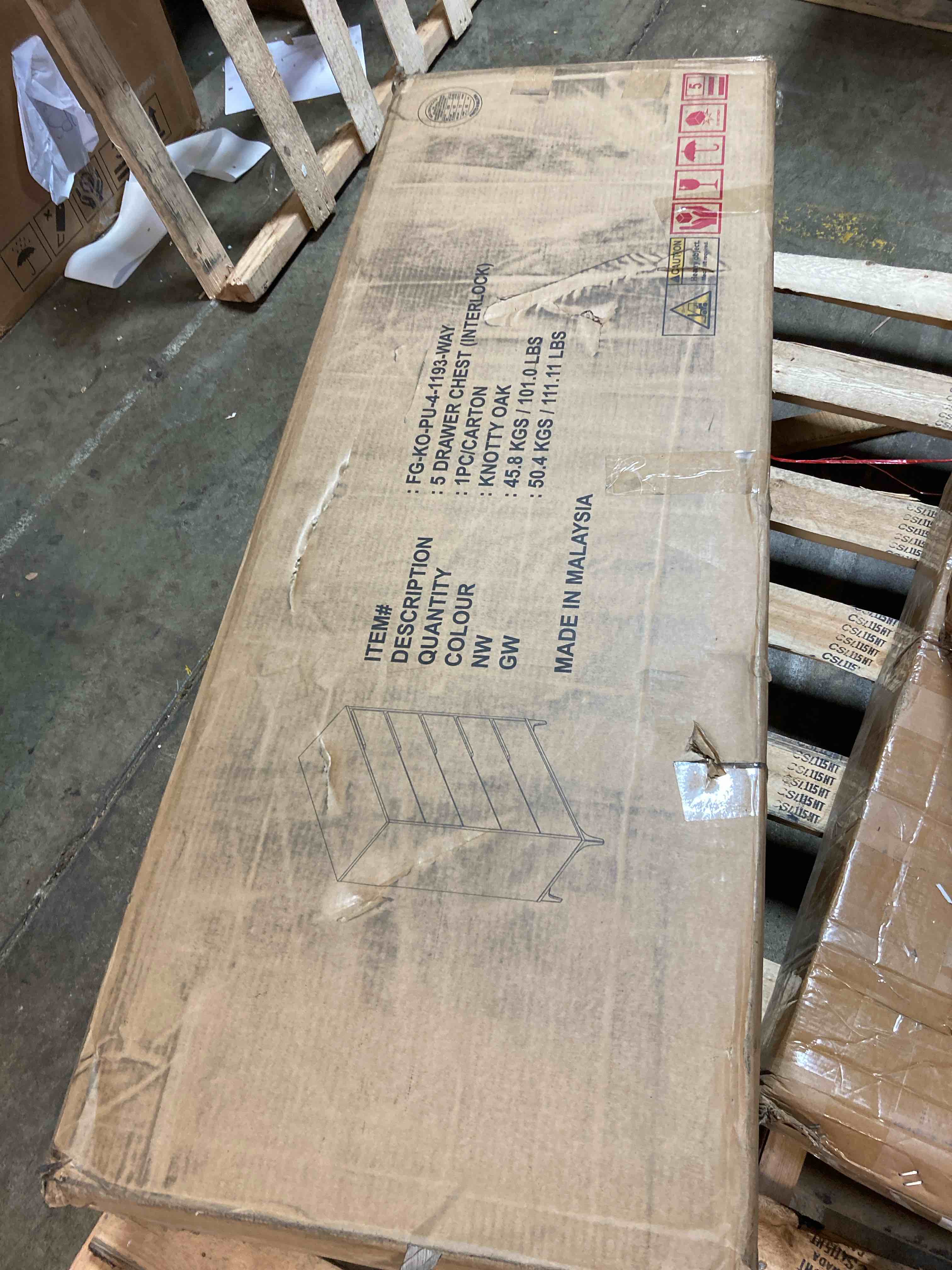 https://s3.amazonaws.com/lotting-images-prod/phillipi/RED4904180_1717099537859.jpeg