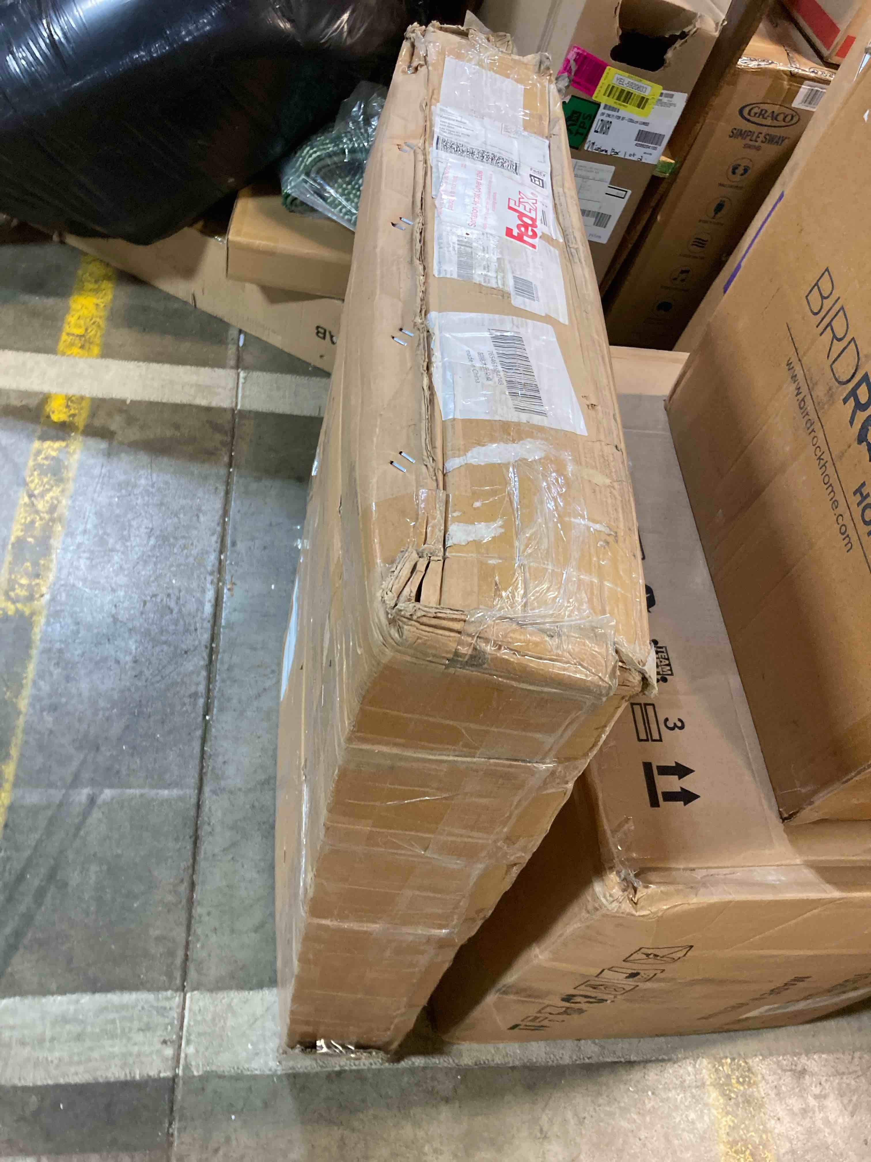https://s3.amazonaws.com/lotting-images-prod/phillipi/RED4904183_1717100348247.jpeg