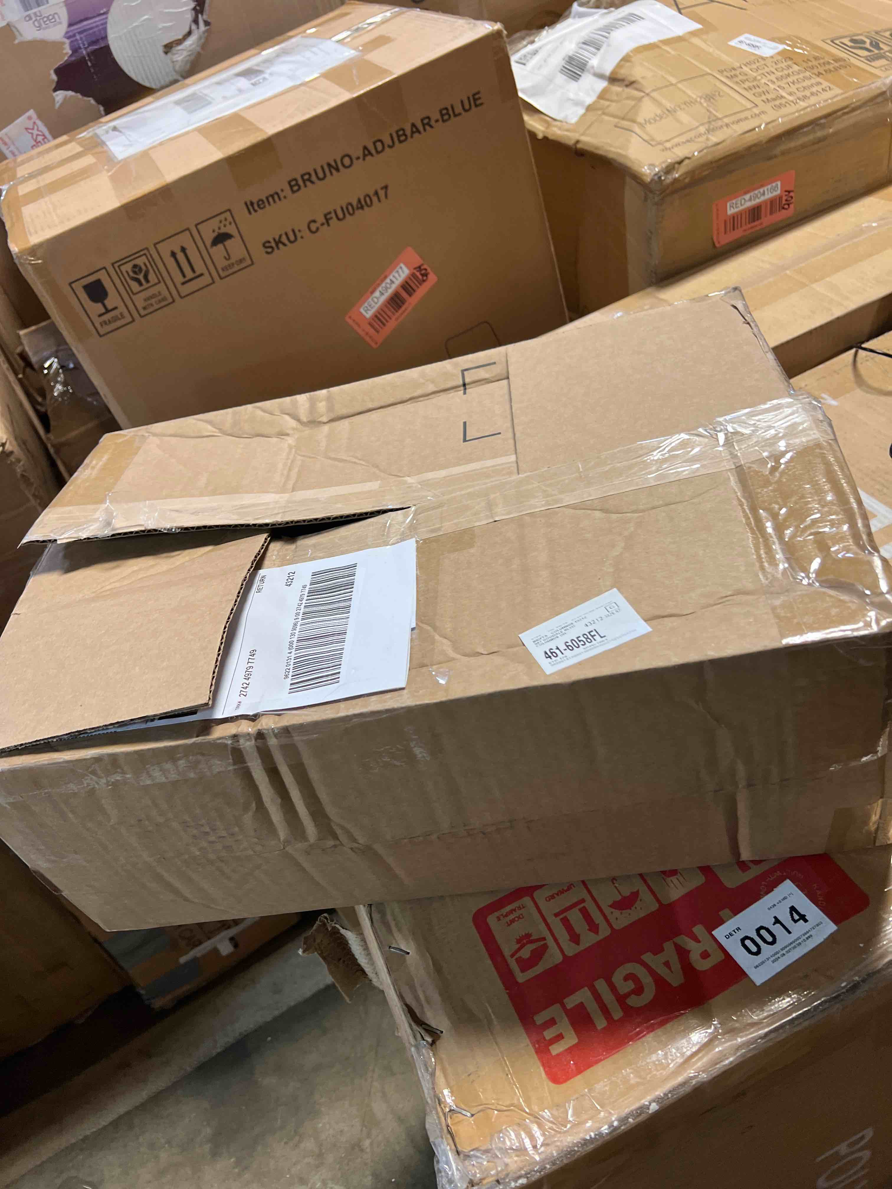 https://s3.amazonaws.com/lotting-images-prod/phillipi/RED4904191_1717102259964.jpeg