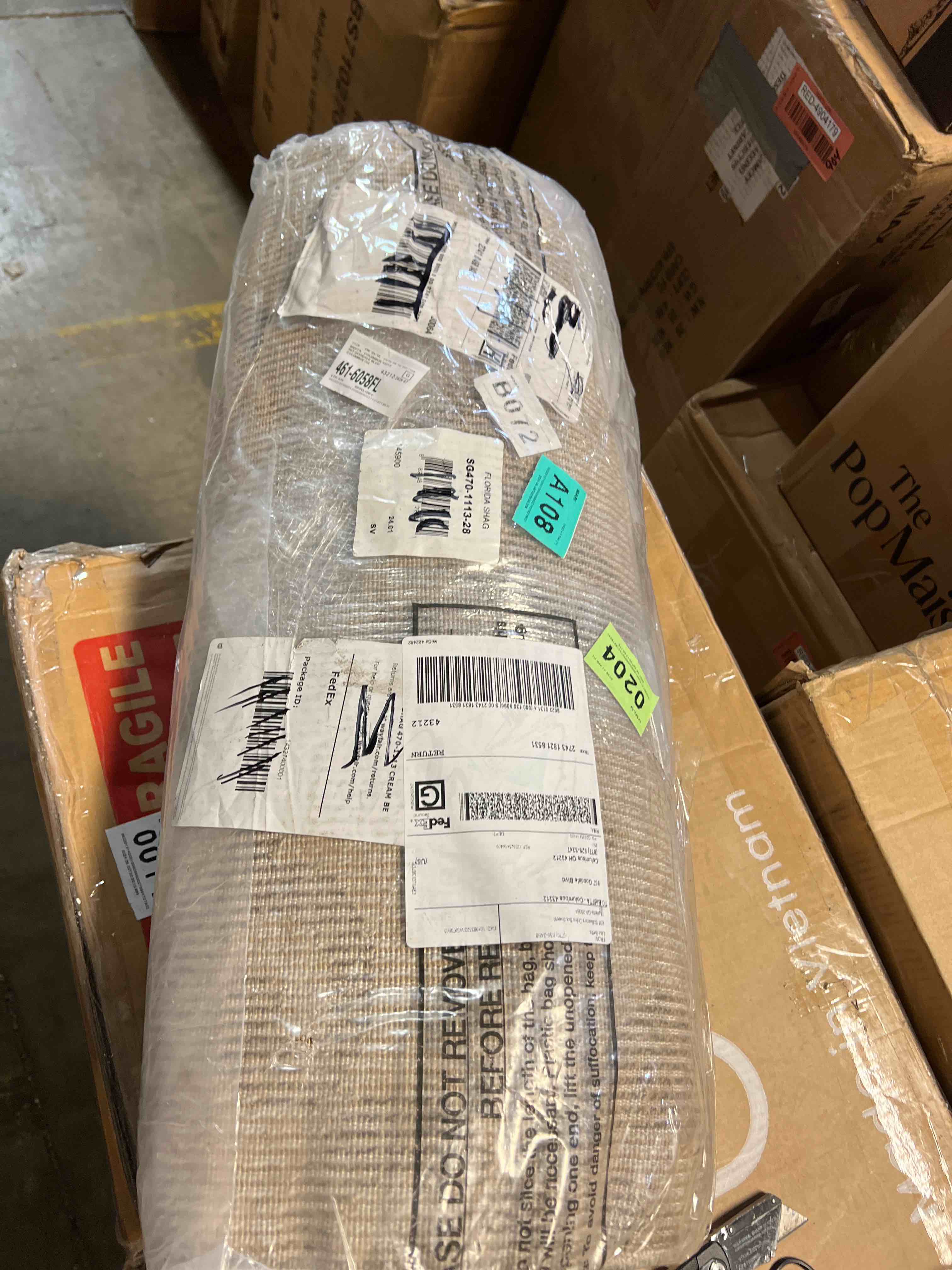 https://s3.amazonaws.com/lotting-images-prod/phillipi/RED4904192_1717102329863.jpeg