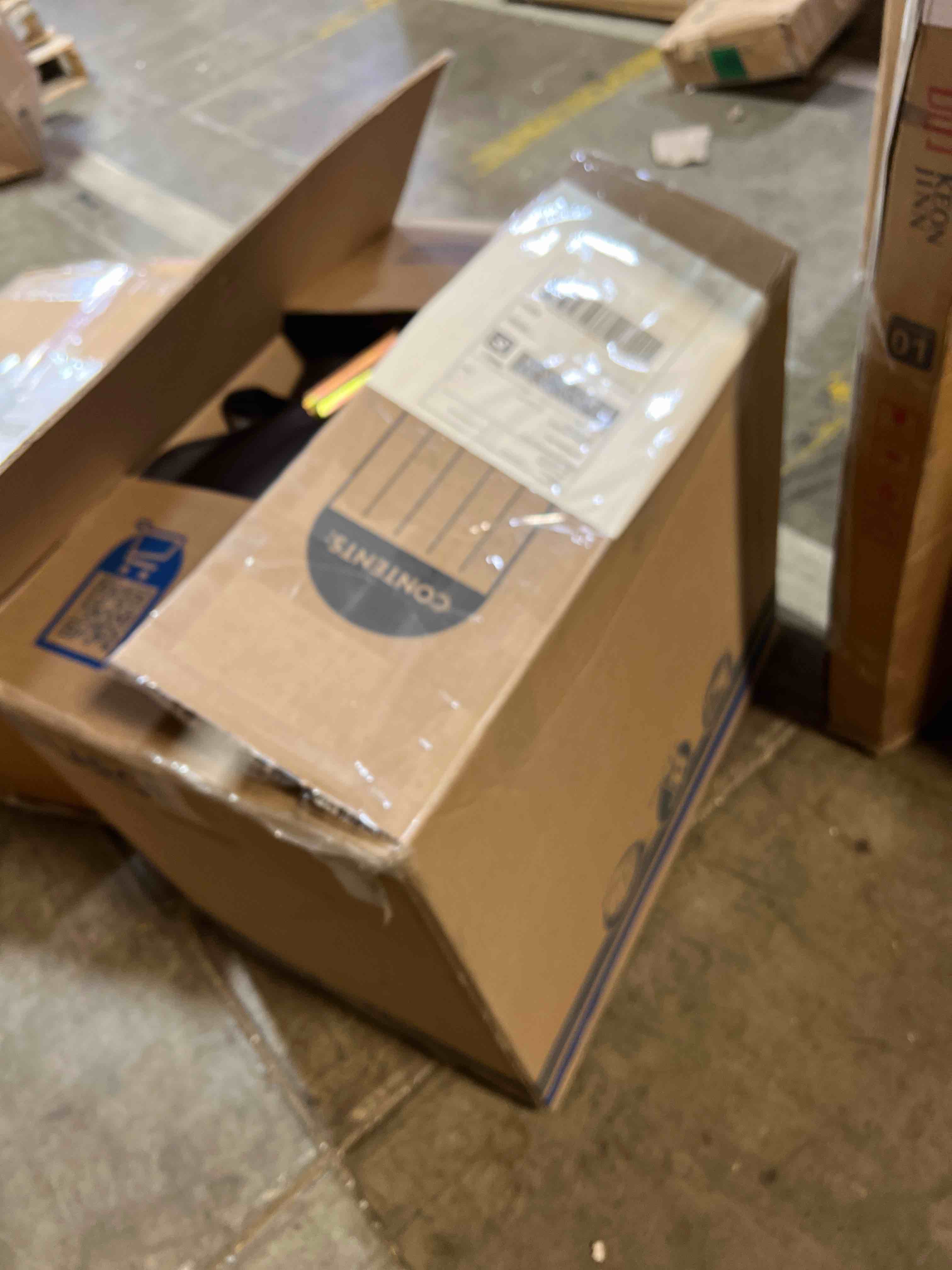 https://s3.amazonaws.com/lotting-images-prod/phillipi/RED4904200_1717103699857.jpeg