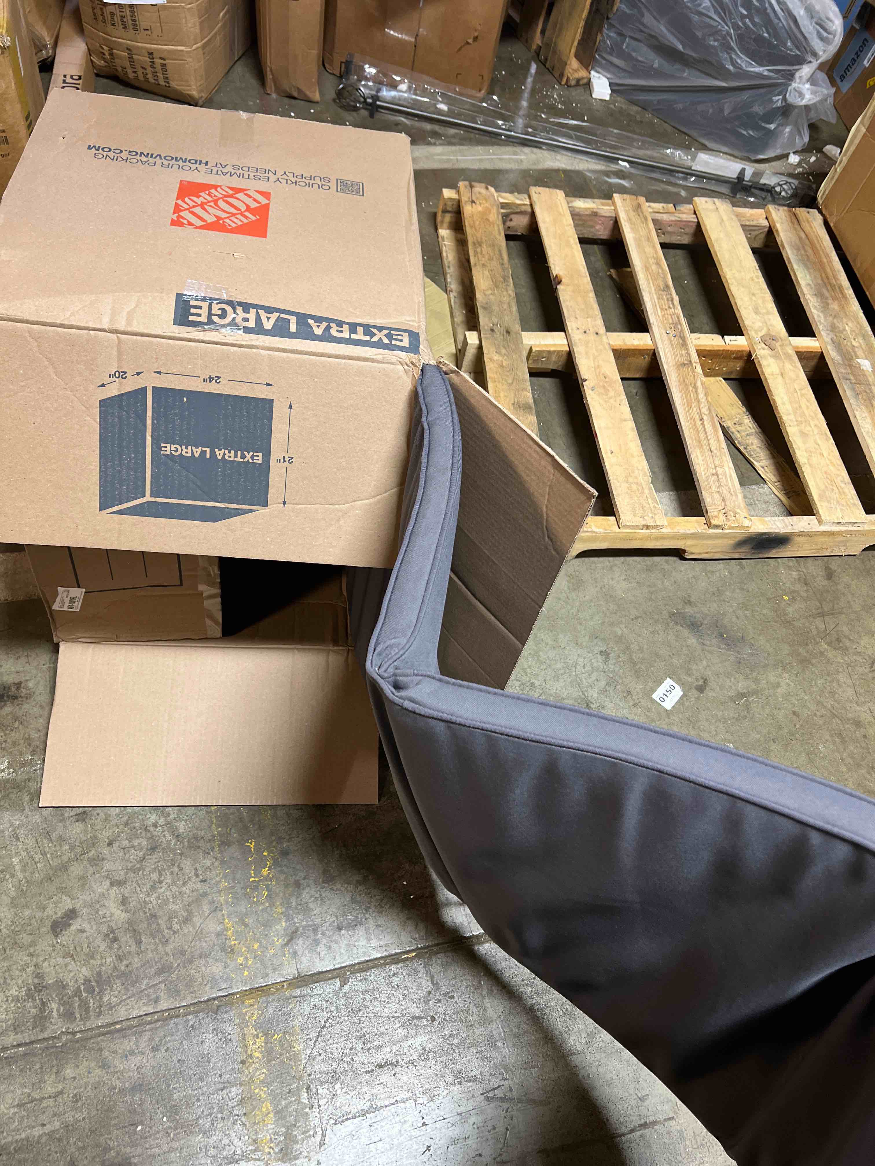 https://s3.amazonaws.com/lotting-images-prod/phillipi/RED4904209_1717004546462.jpeg