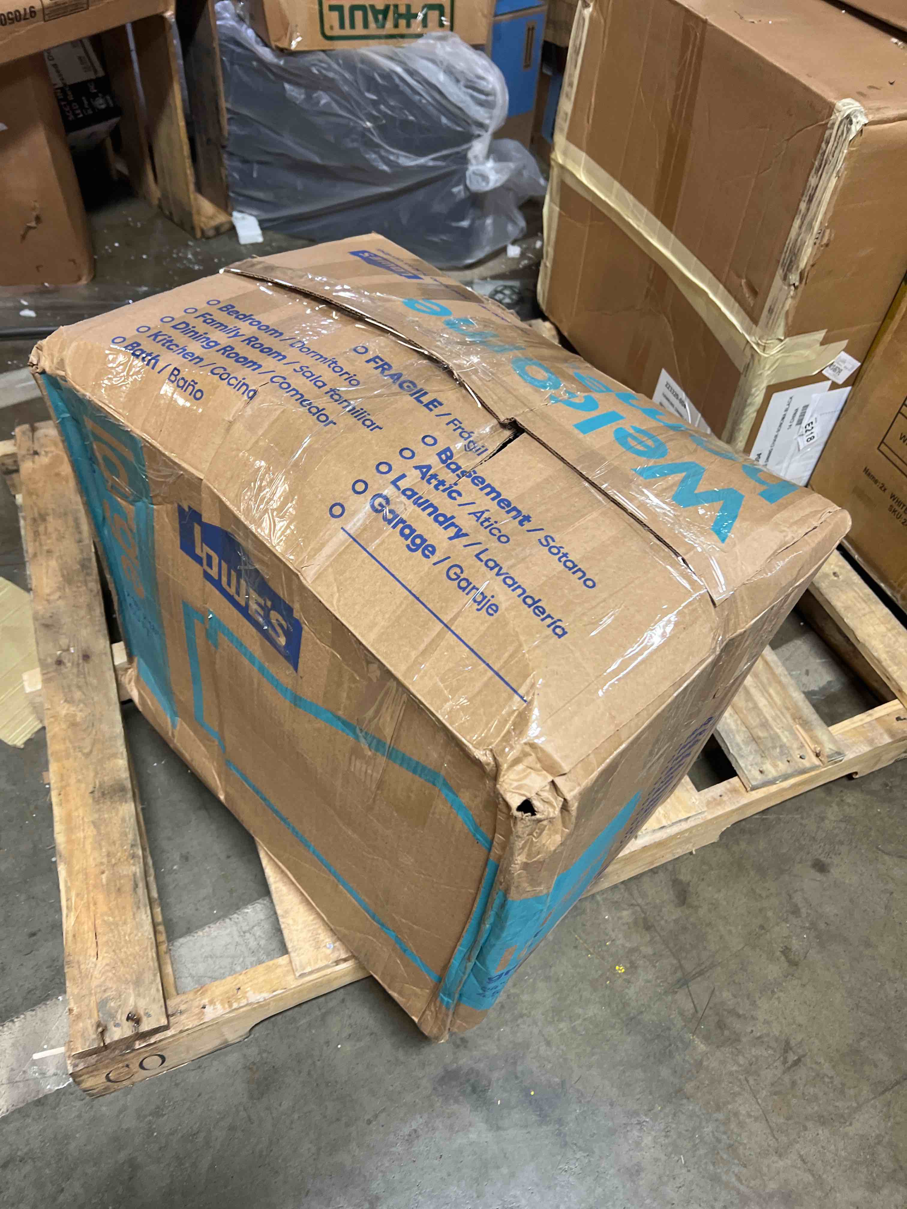 https://s3.amazonaws.com/lotting-images-prod/phillipi/RED4904211_1717004914963.jpeg