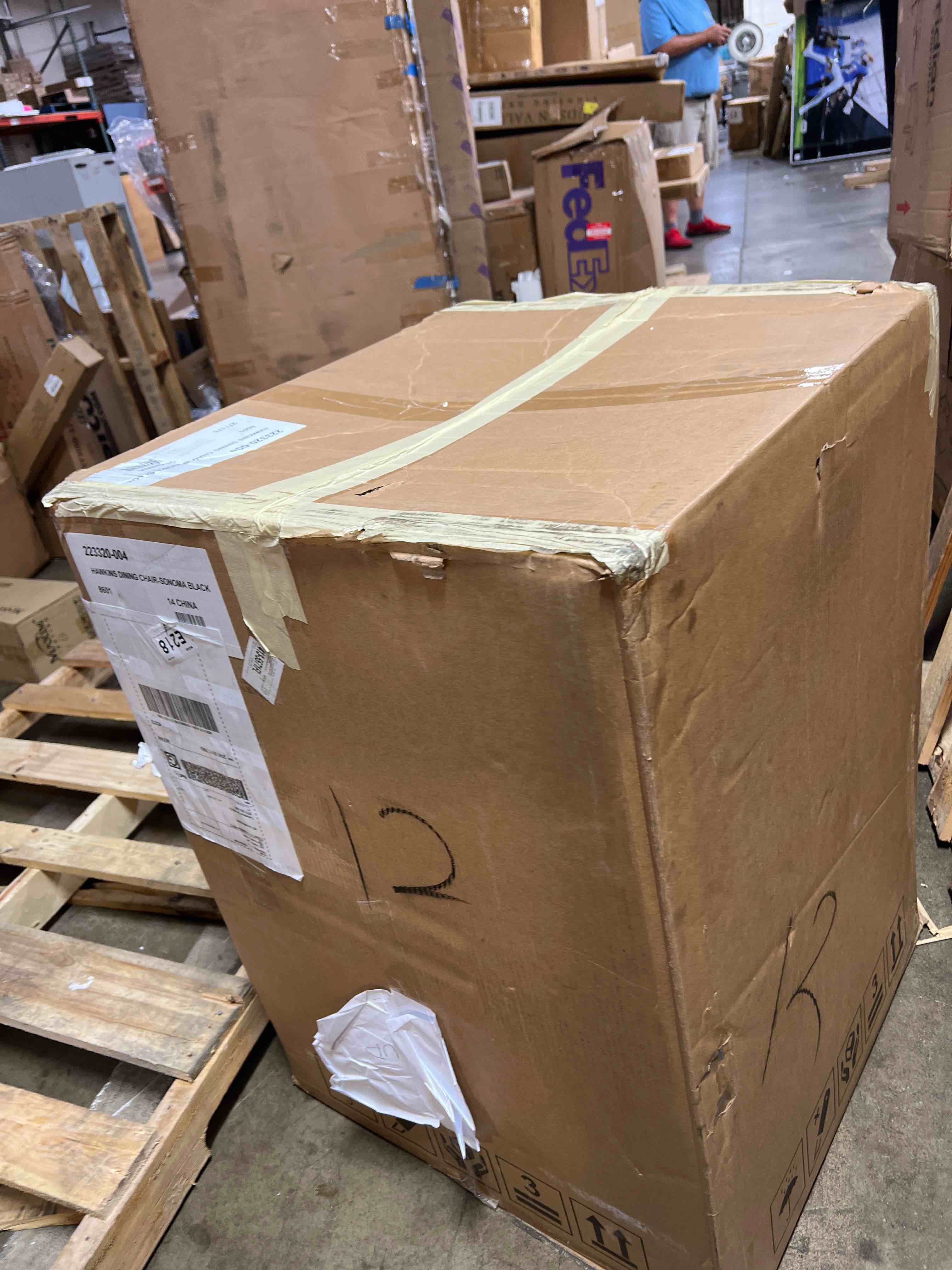 https://s3.amazonaws.com/lotting-images-prod/phillipi/RED4904214_1717005440394.jpeg