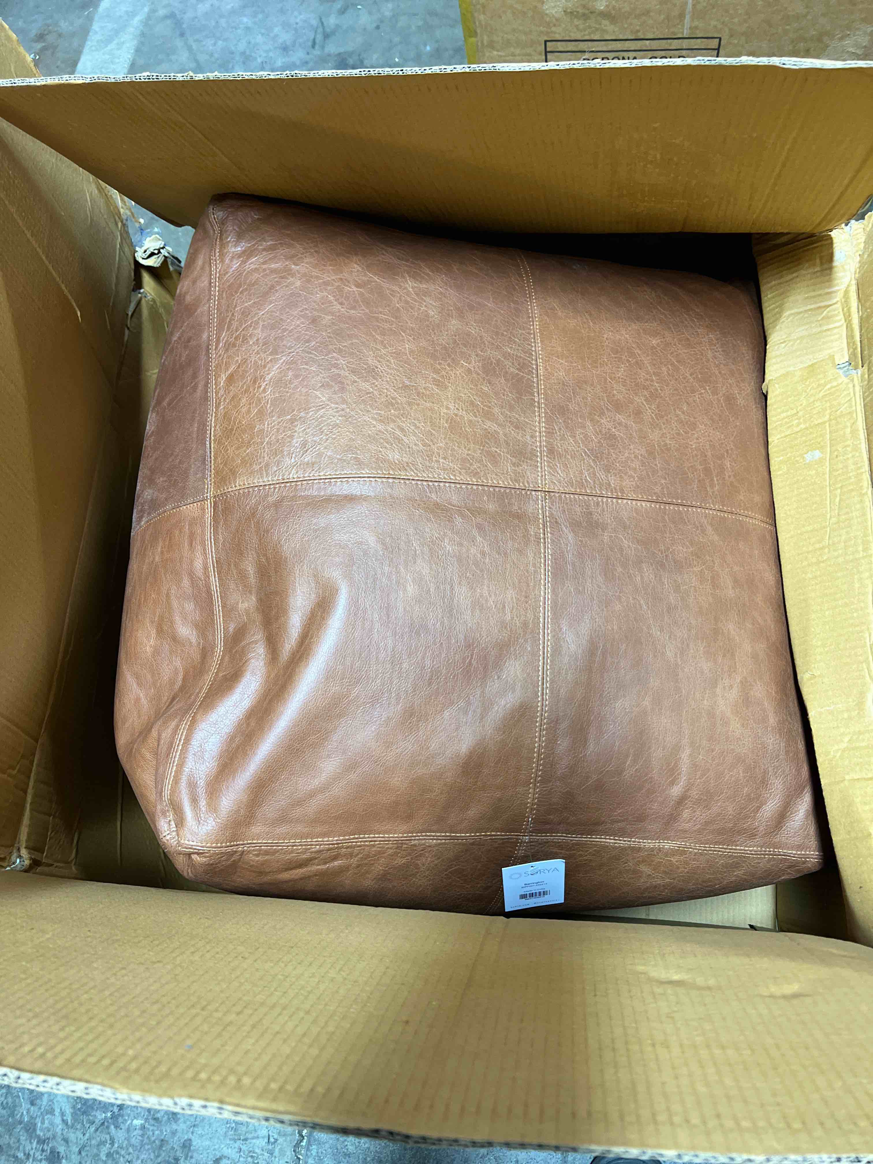 https://s3.amazonaws.com/lotting-images-prod/phillipi/RED4904221_1717006826193.jpeg
