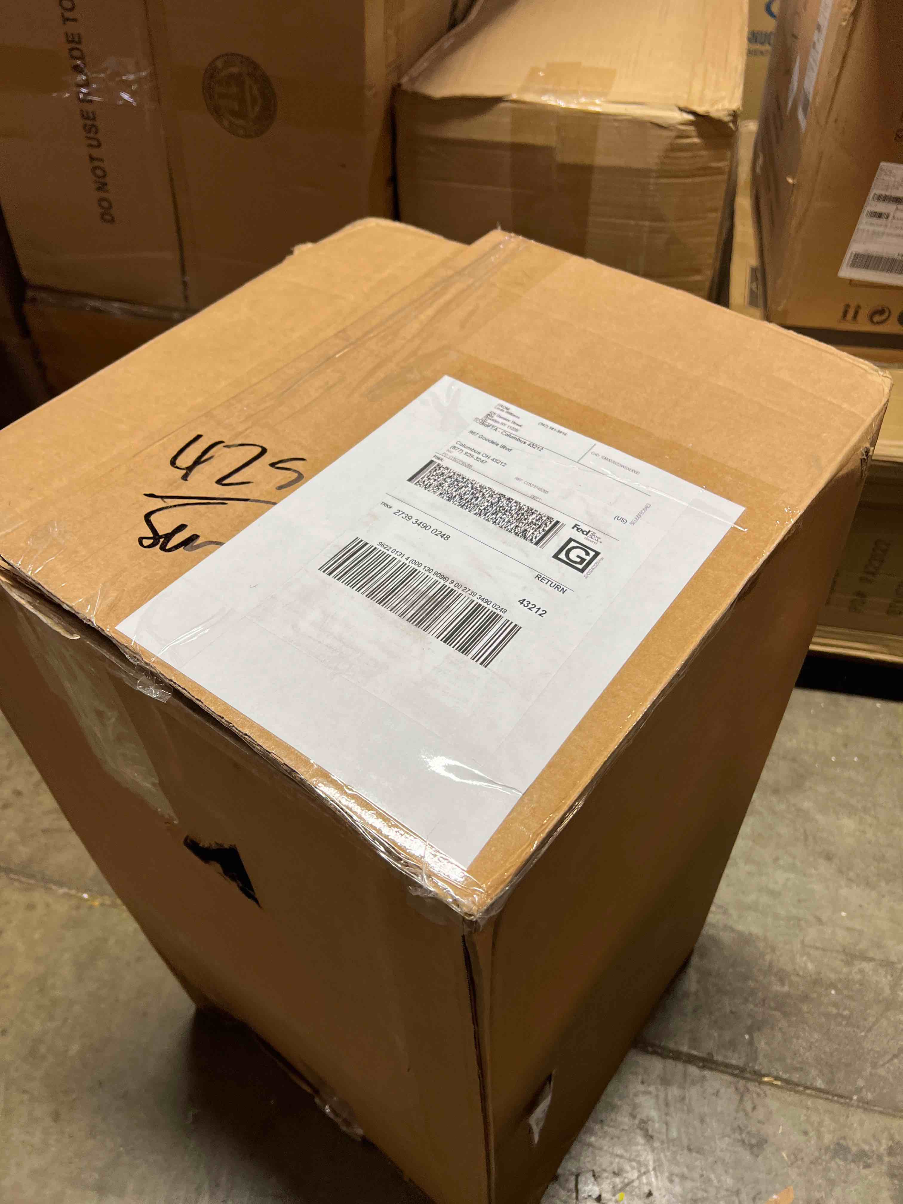 https://s3.amazonaws.com/lotting-images-prod/phillipi/RED4904222_1717006963455.jpeg