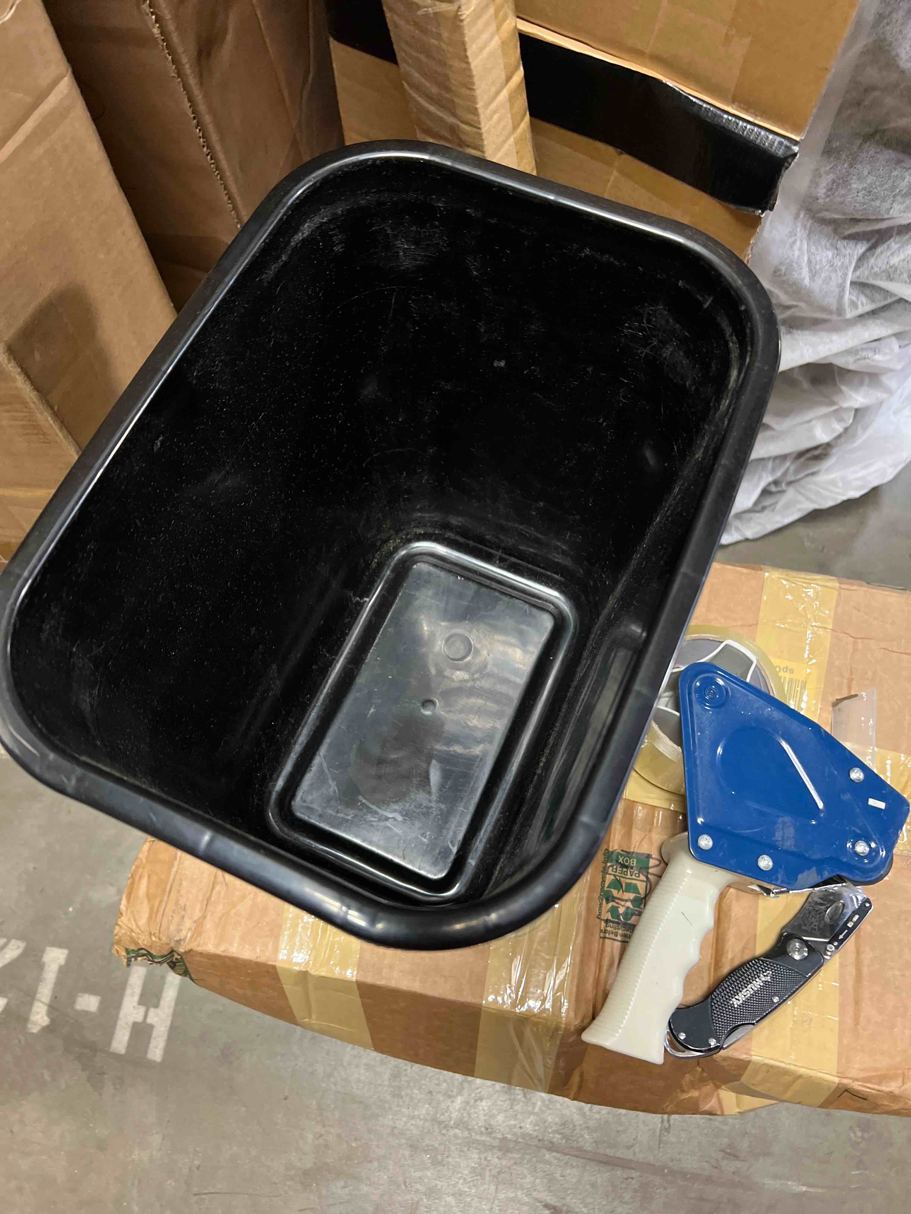 https://s3.amazonaws.com/lotting-images-prod/phillipi/RED4904447_1720208972590.jpeg