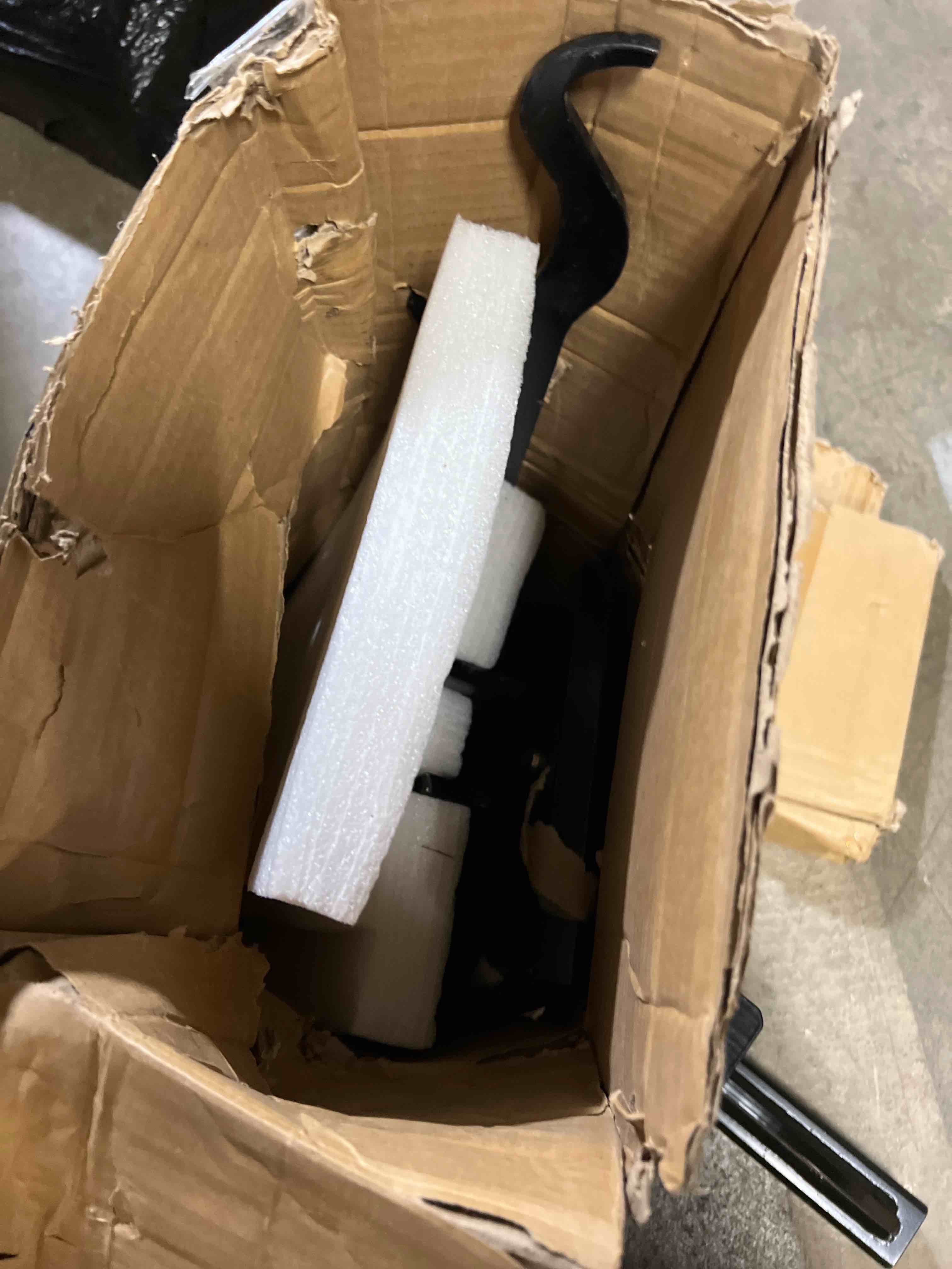 https://s3.amazonaws.com/lotting-images-prod/phillipi/RED4904450_1720209807412.jpeg