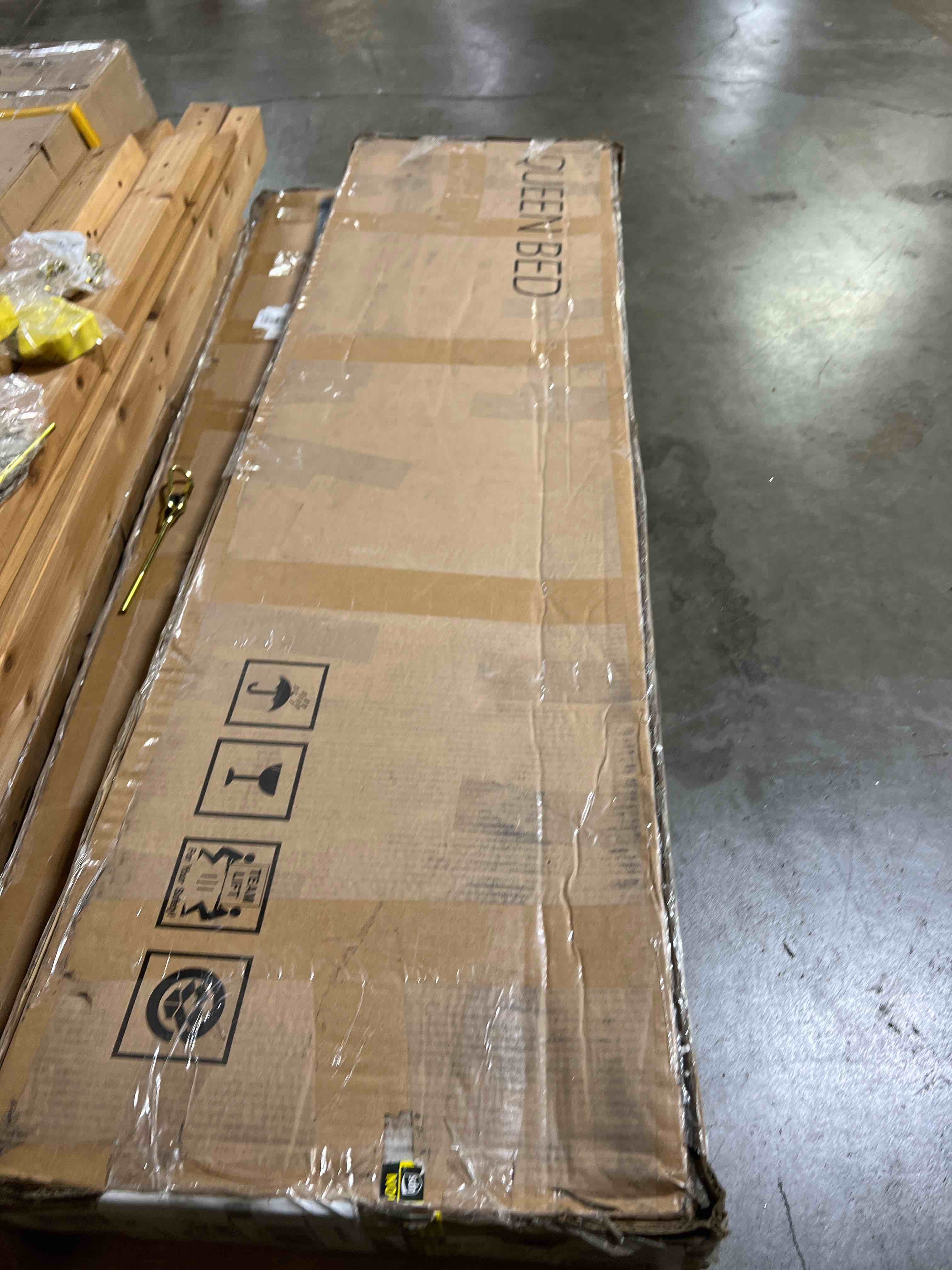 https://s3.amazonaws.com/lotting-images-prod/phillipi/RED4904451_1720210000966.jpeg