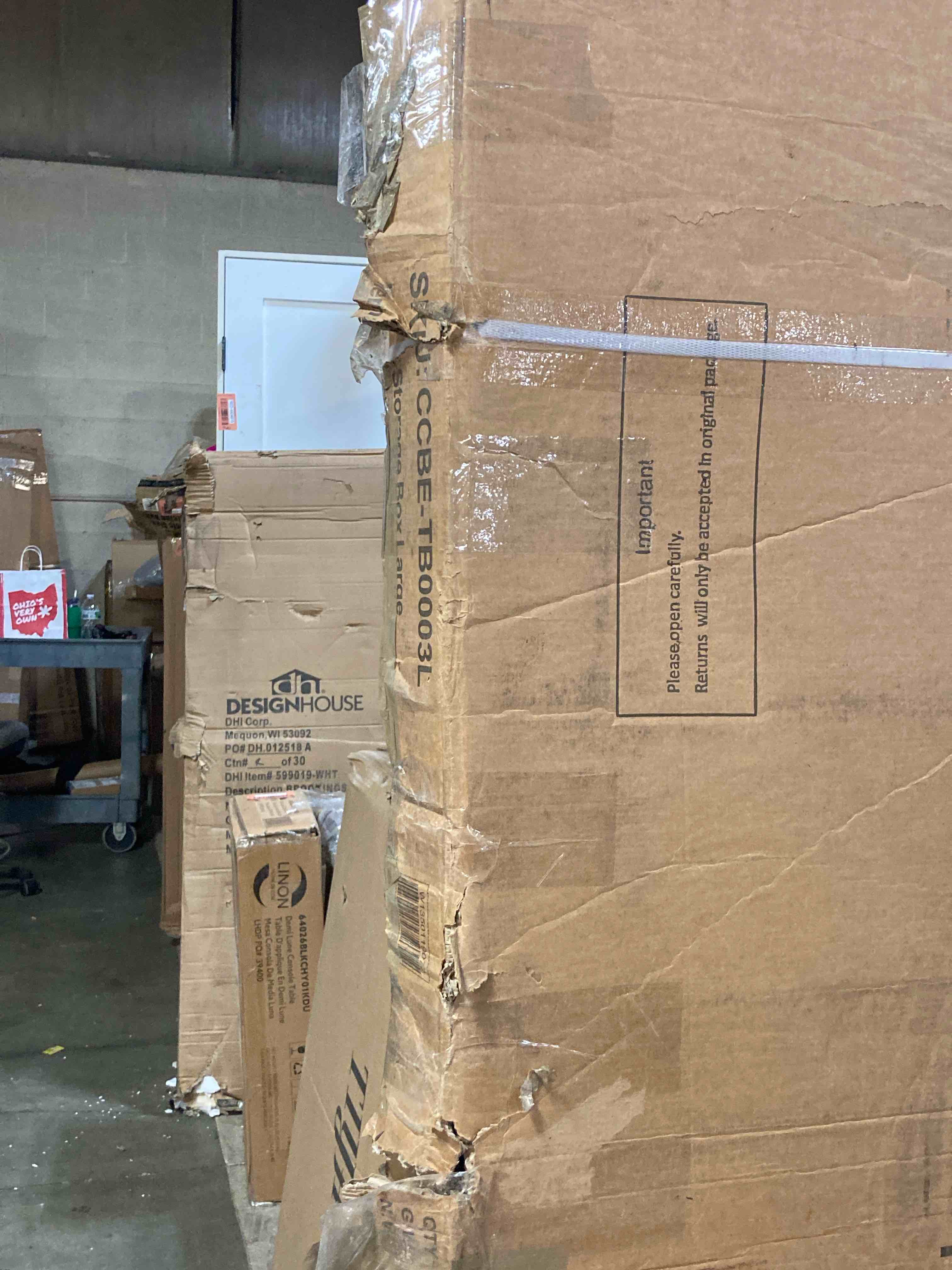 https://s3.amazonaws.com/lotting-images-prod/phillipi/RED4904581_1717441412375.jpeg