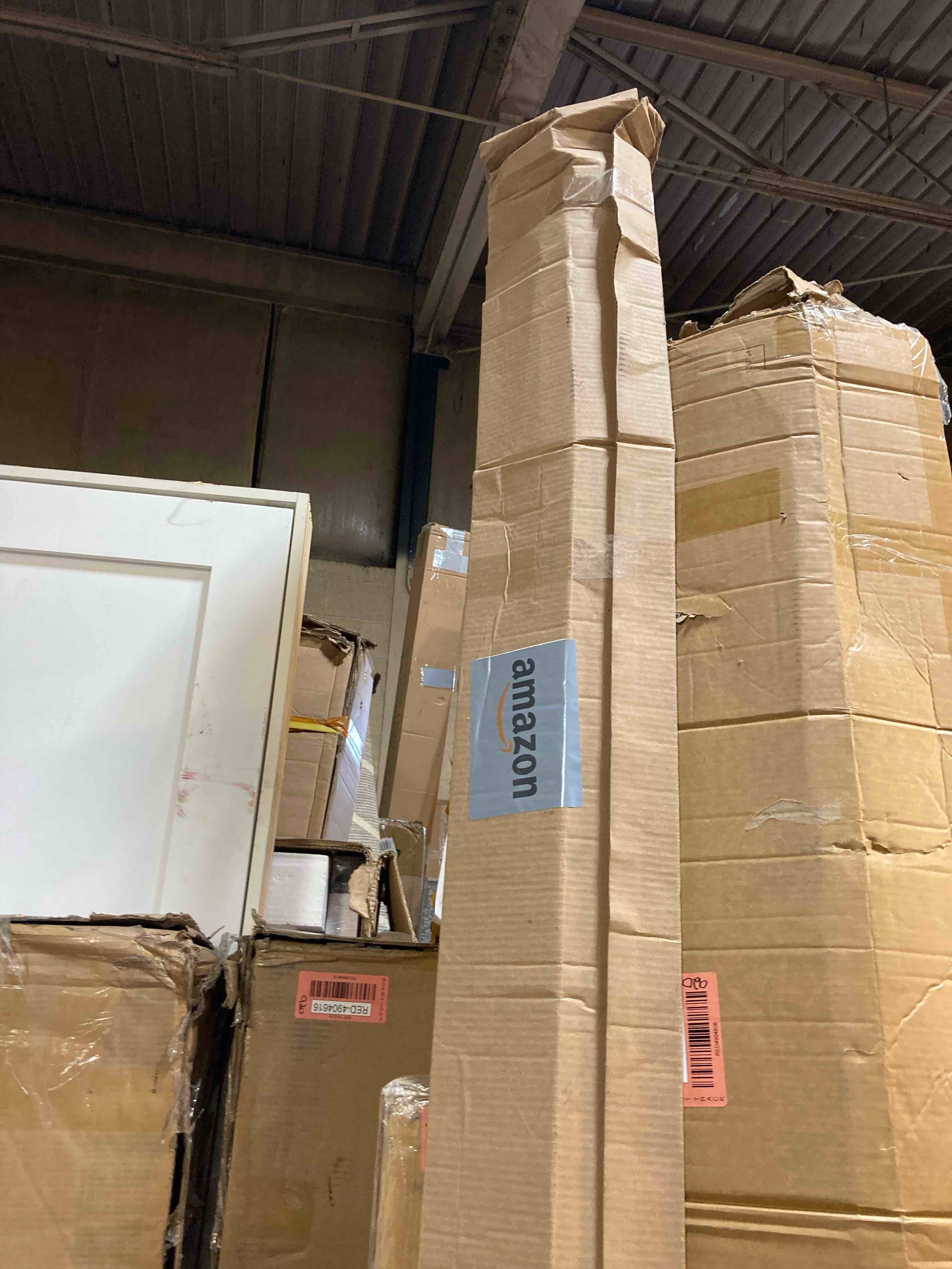 https://s3.amazonaws.com/lotting-images-prod/phillipi/RED4904604_1717438810757.jpeg