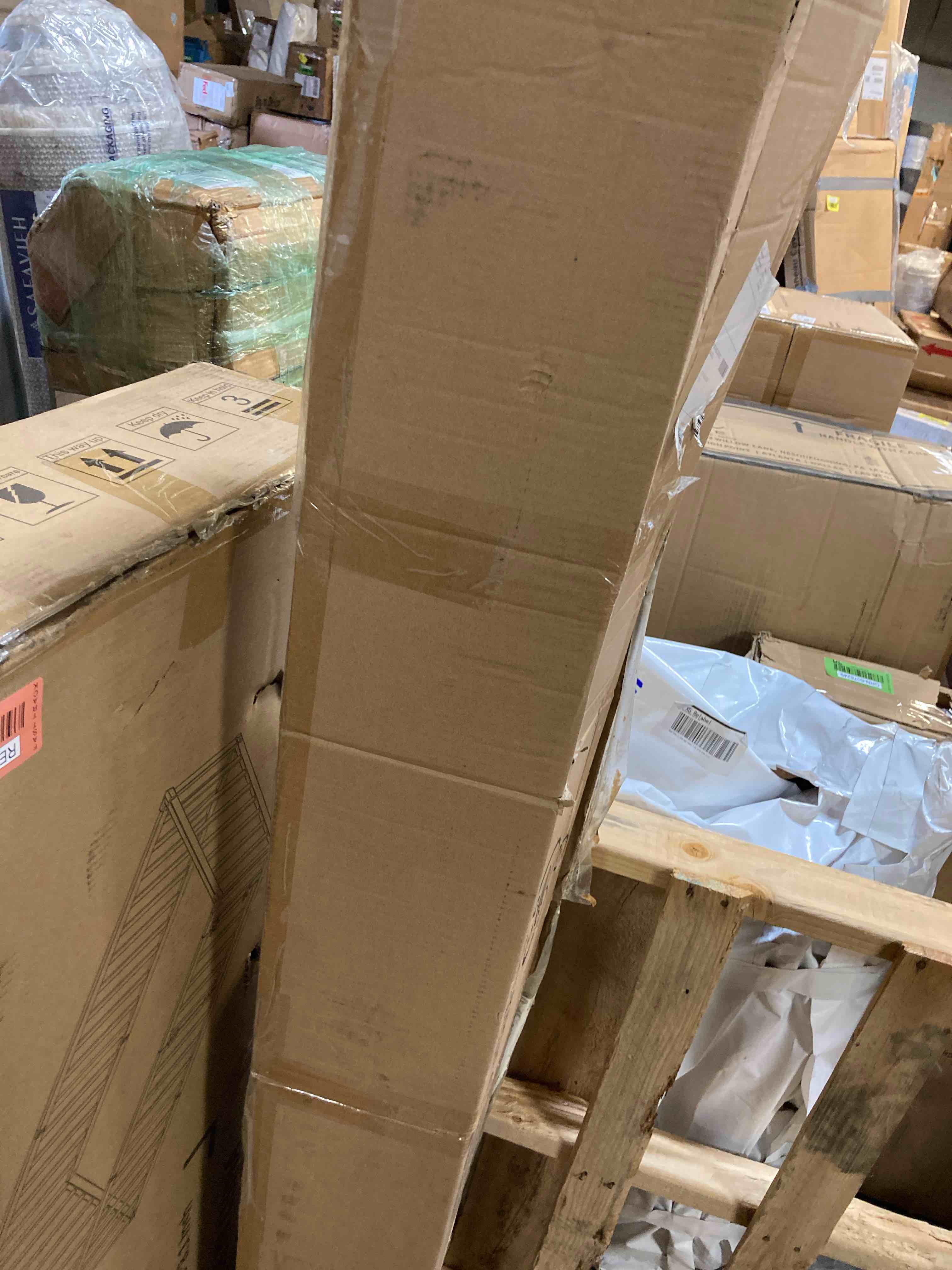 https://s3.amazonaws.com/lotting-images-prod/phillipi/RED4904613_1717437992788.jpeg