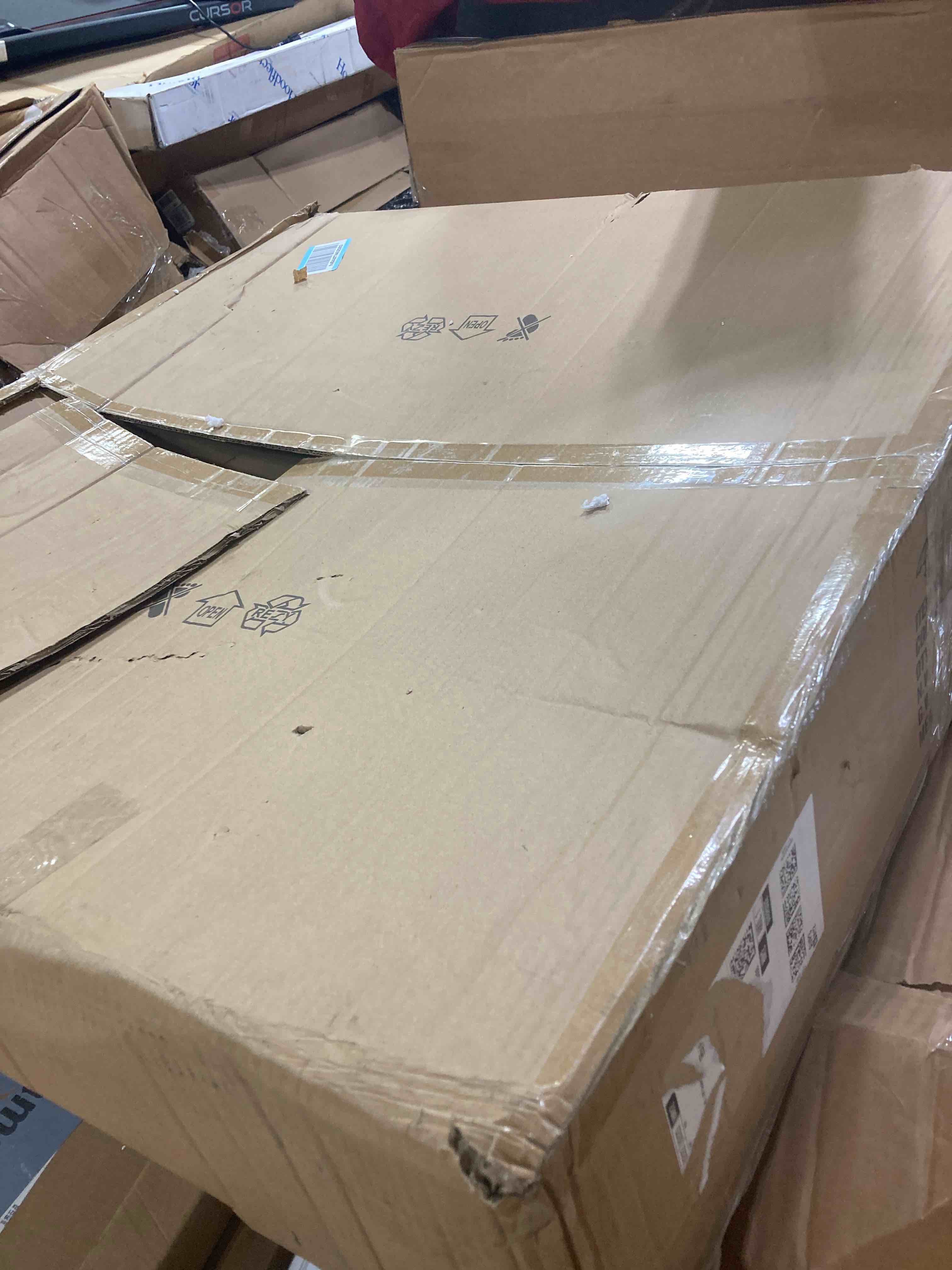https://s3.amazonaws.com/lotting-images-prod/phillipi/RED4904649_1717516618568.jpeg