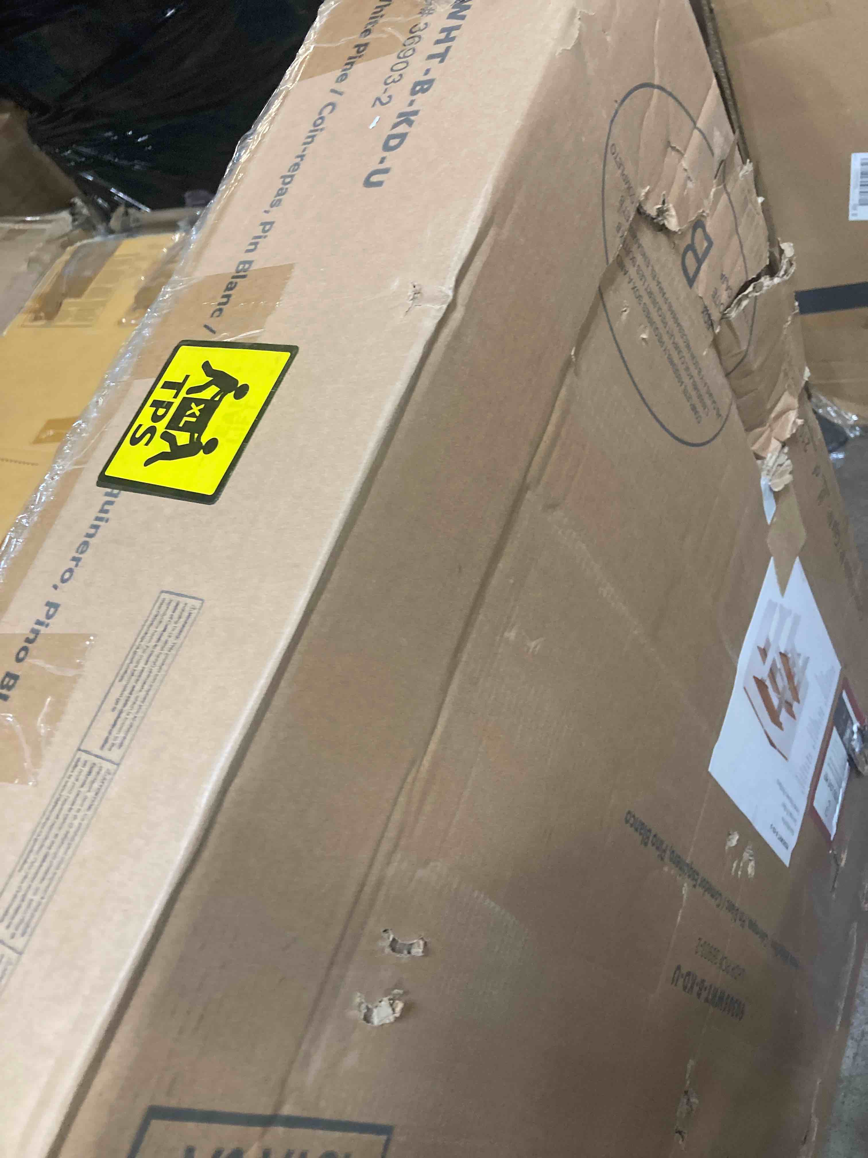 https://s3.amazonaws.com/lotting-images-prod/phillipi/RED4904669_1717521655671.jpeg