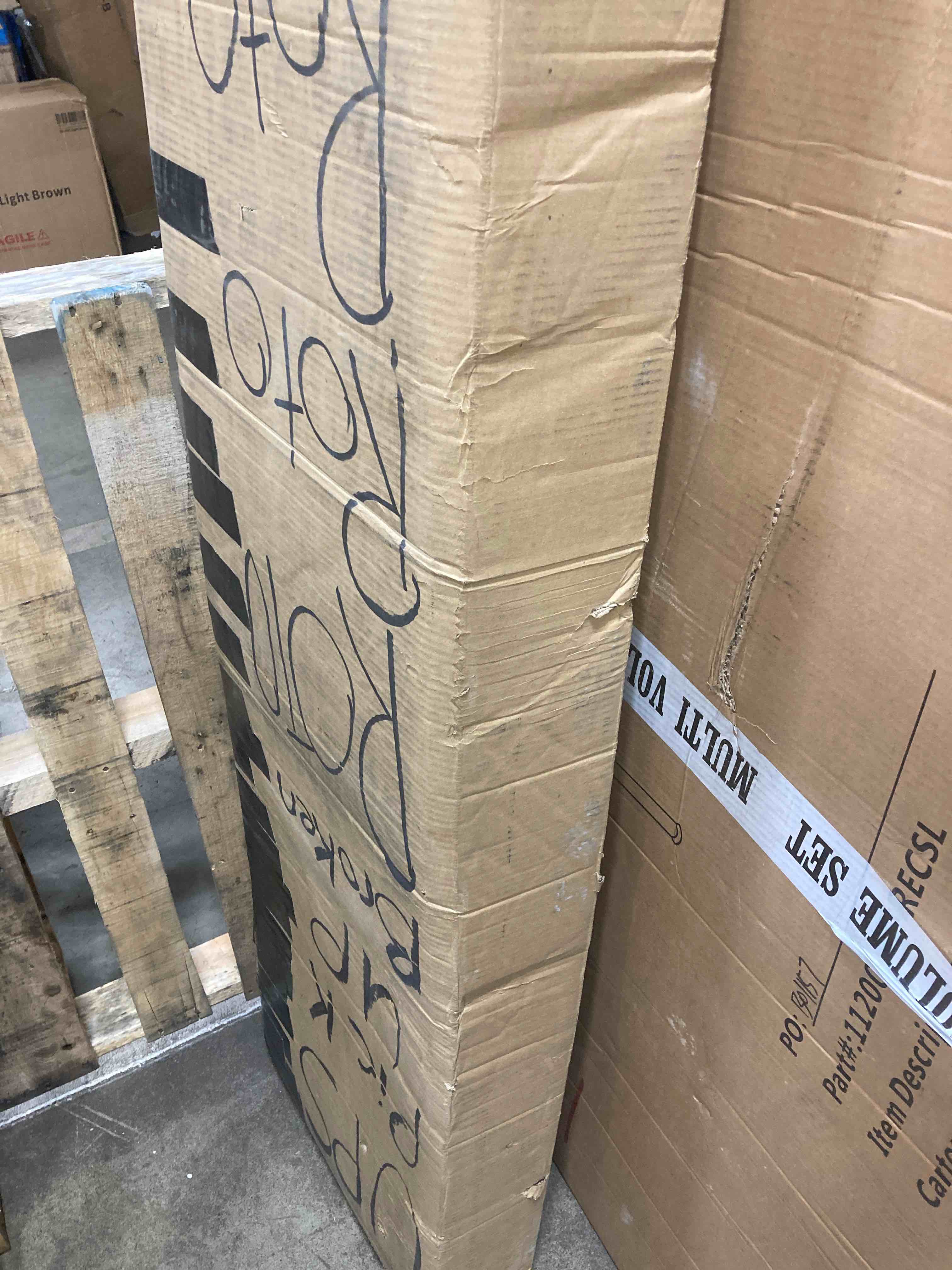 https://s3.amazonaws.com/lotting-images-prod/phillipi/RED4904674_1717596388259.jpeg