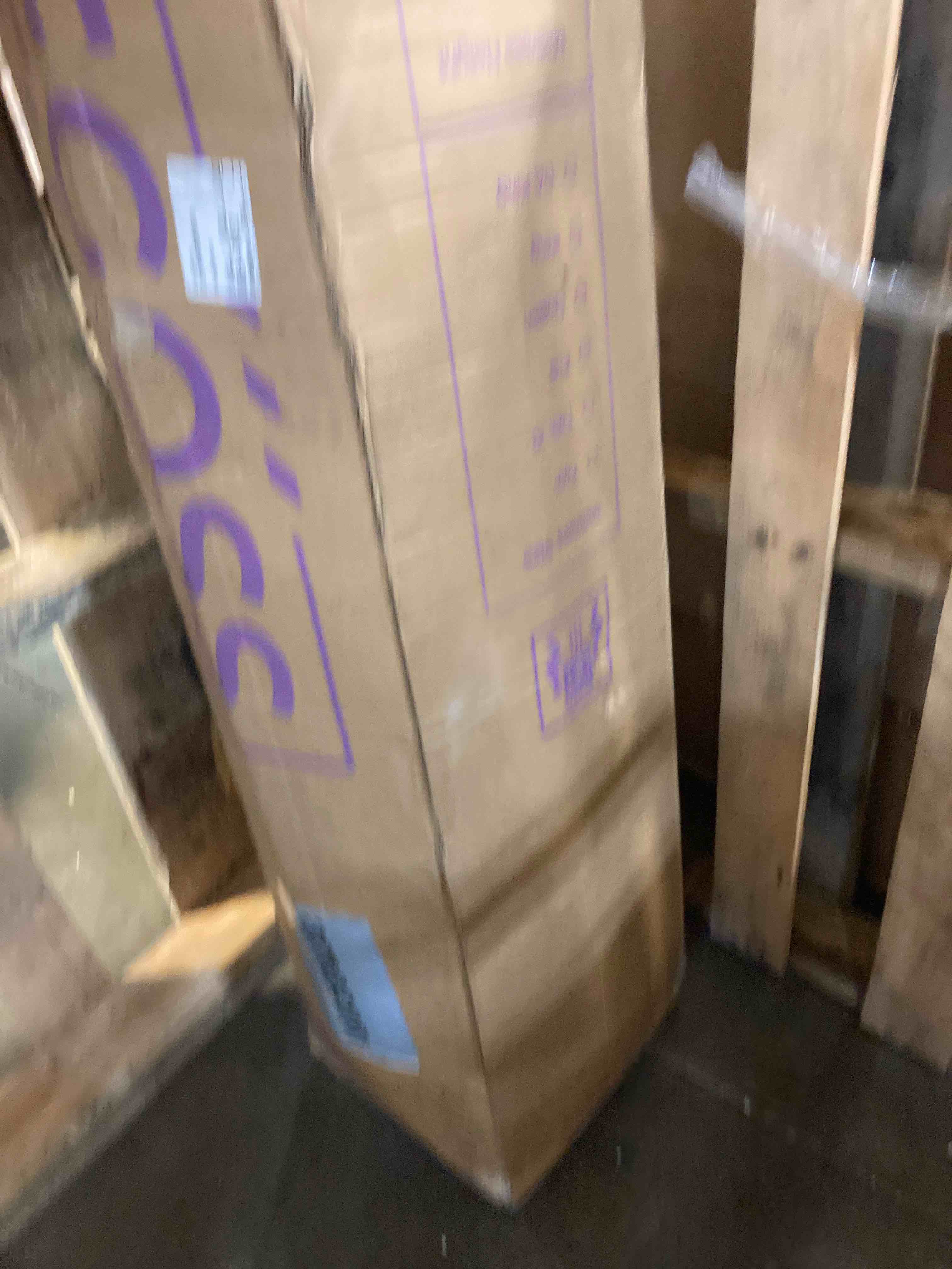 https://s3.amazonaws.com/lotting-images-prod/phillipi/RED4904891_1718122834518.jpeg
