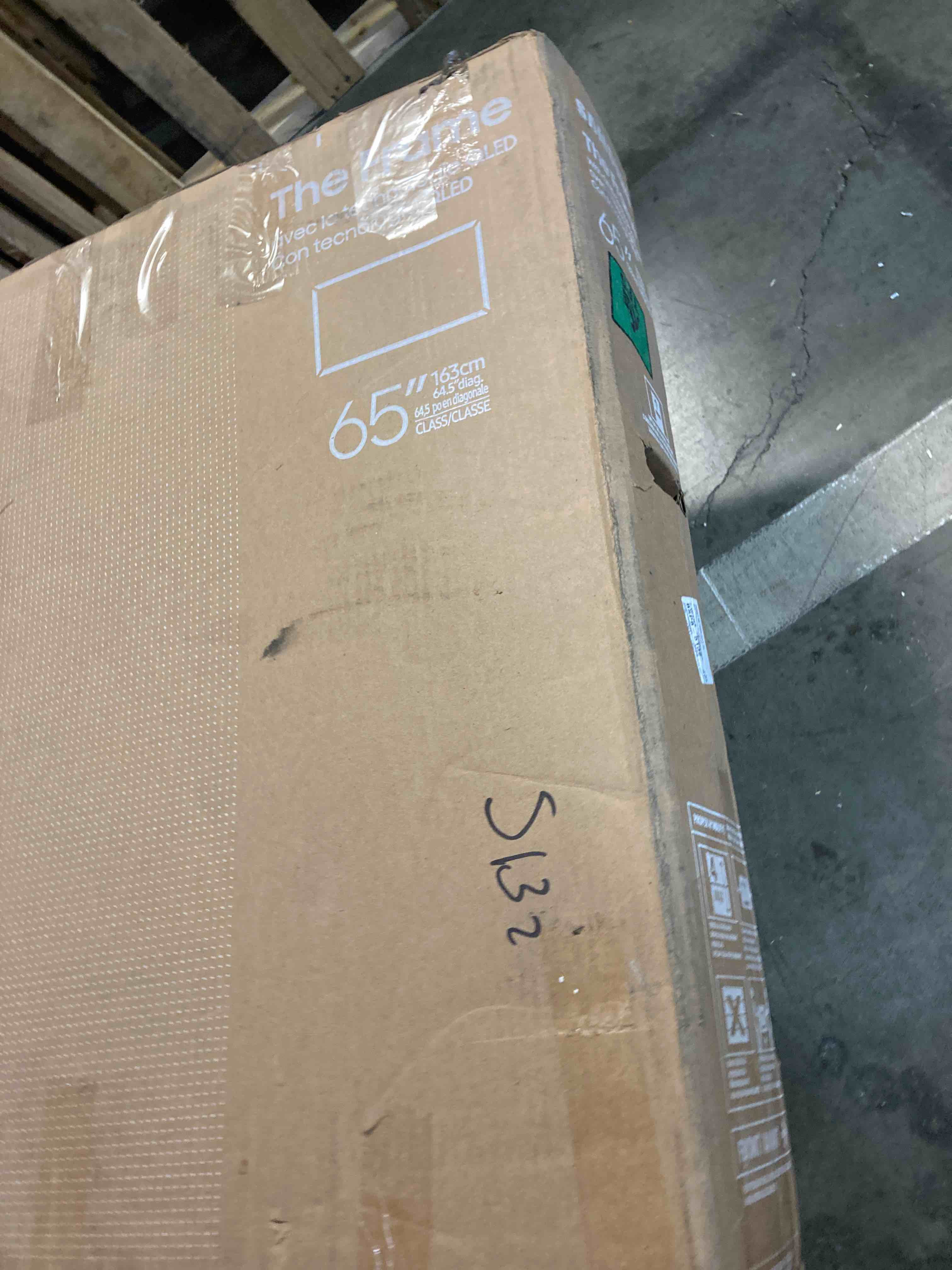 https://s3.amazonaws.com/lotting-images-prod/phillipi/RED4904896_1718123544103.jpeg