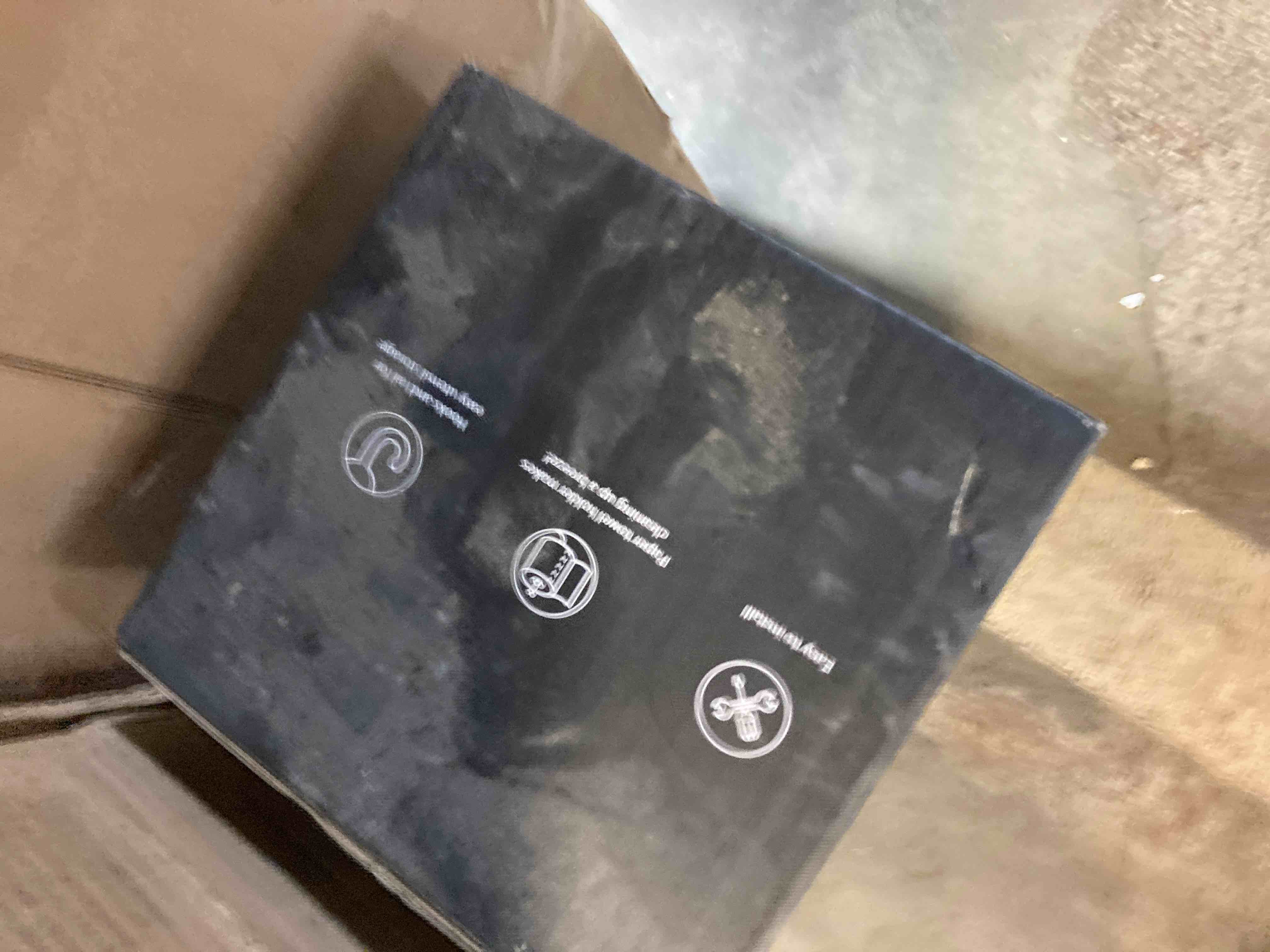 https://s3.amazonaws.com/lotting-images-prod/phillipi/RED4904898_1718123716804.jpeg
