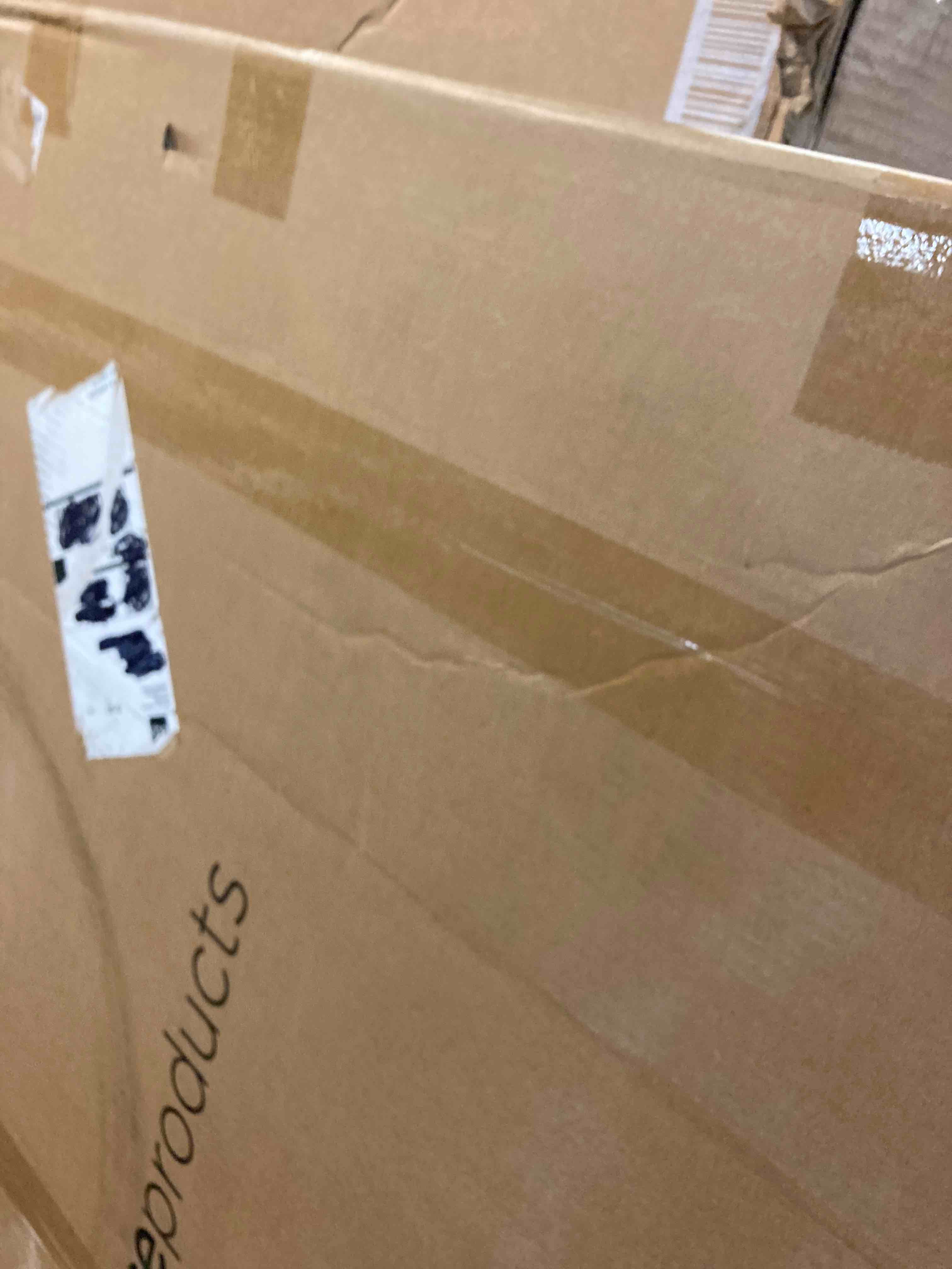 https://s3.amazonaws.com/lotting-images-prod/phillipi/RED4904901_1718123982001.jpeg