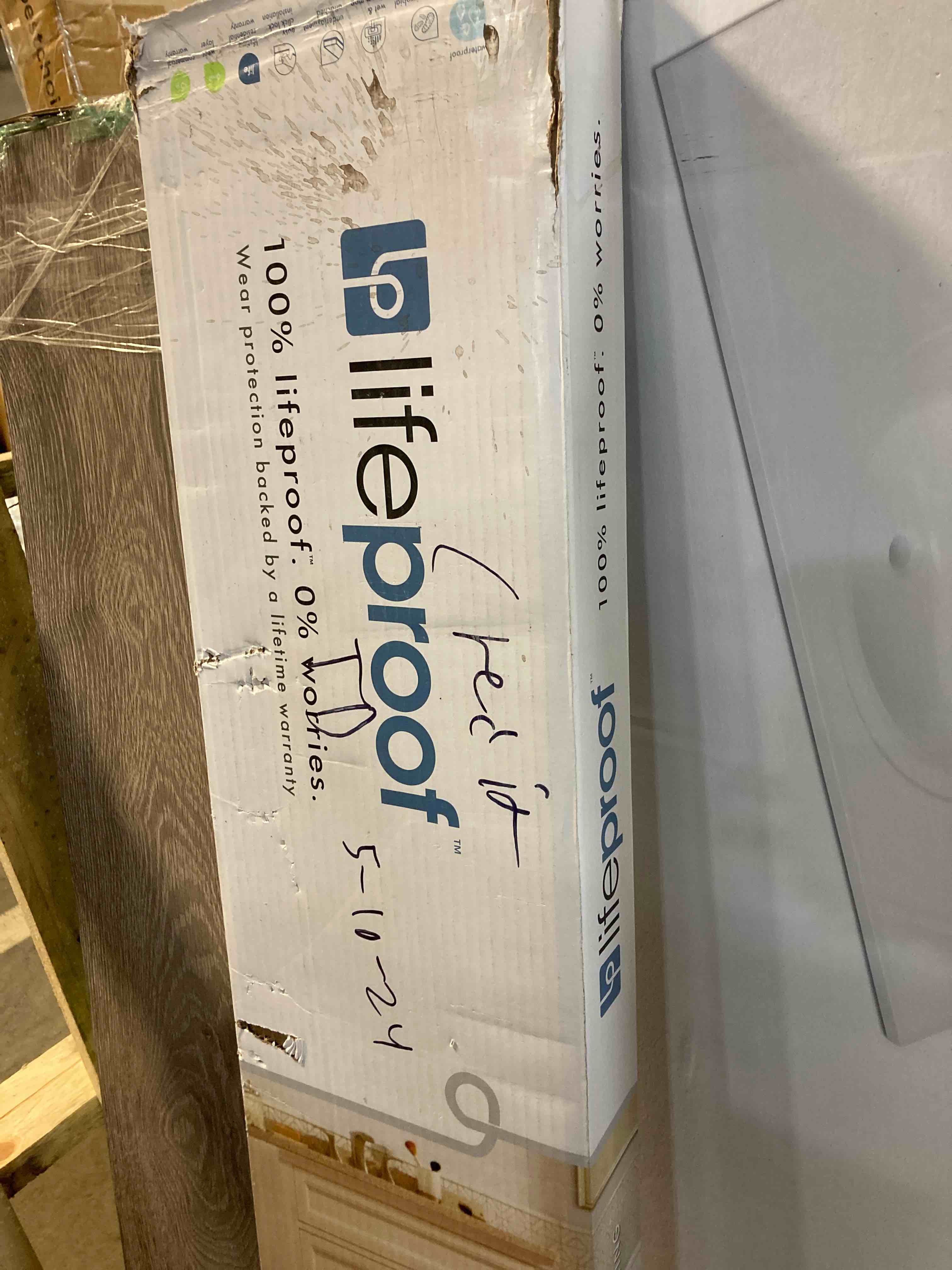 https://s3.amazonaws.com/lotting-images-prod/phillipi/RED4904908_1718125649935.jpeg