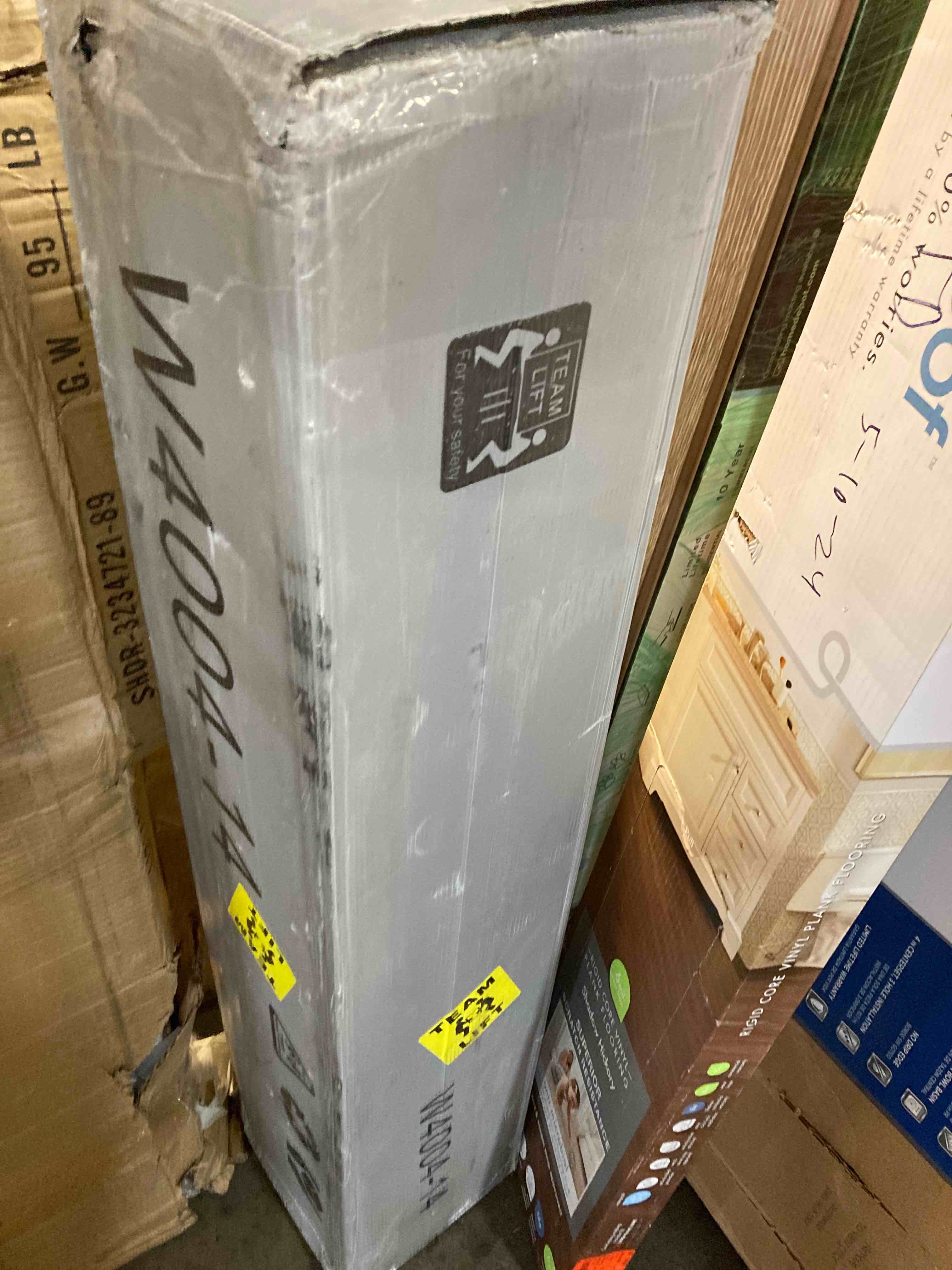 https://s3.amazonaws.com/lotting-images-prod/phillipi/RED4904910_1718206243295.jpeg