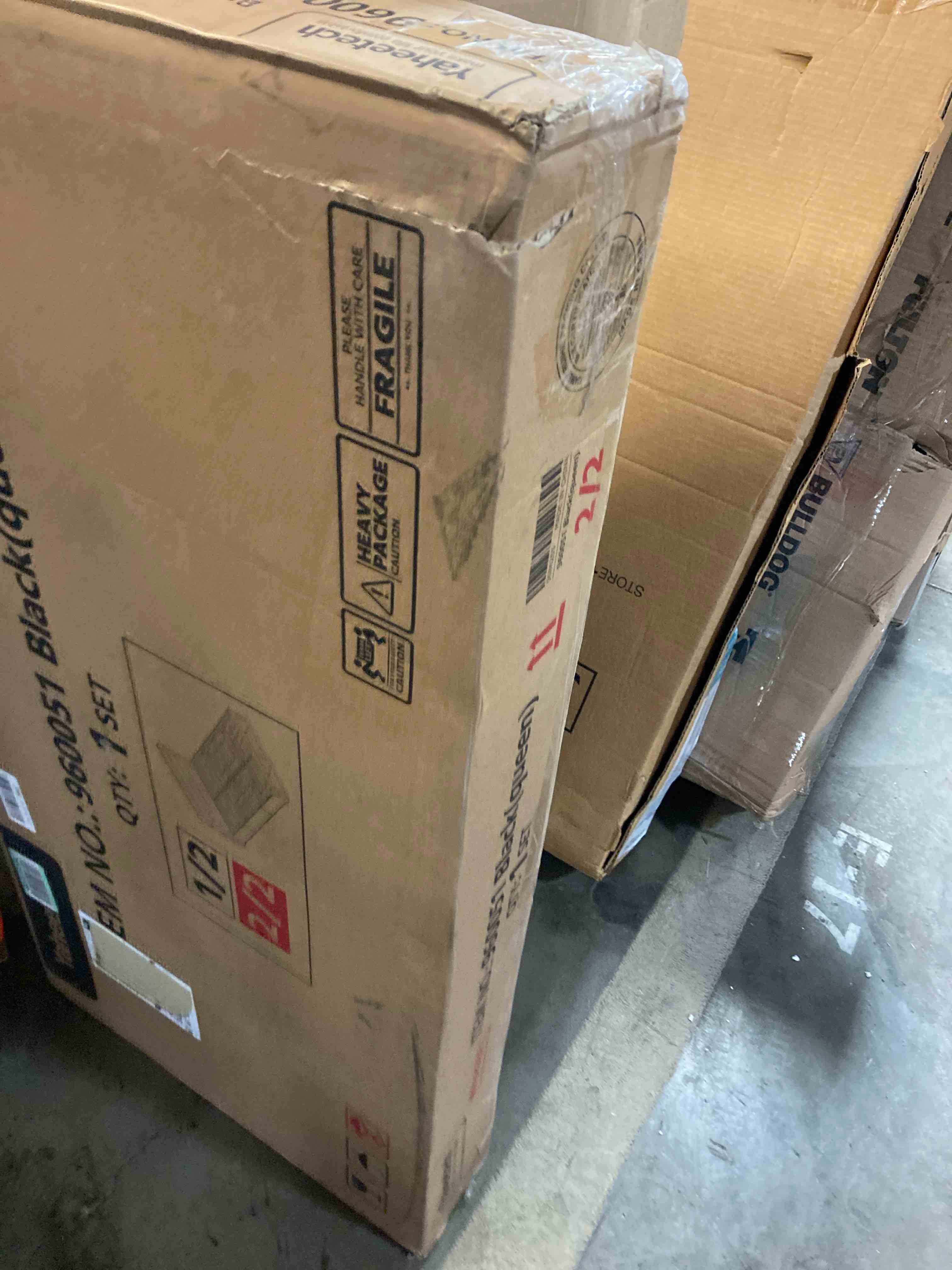 https://s3.amazonaws.com/lotting-images-prod/phillipi/RED4904911_1718206323084.jpeg
