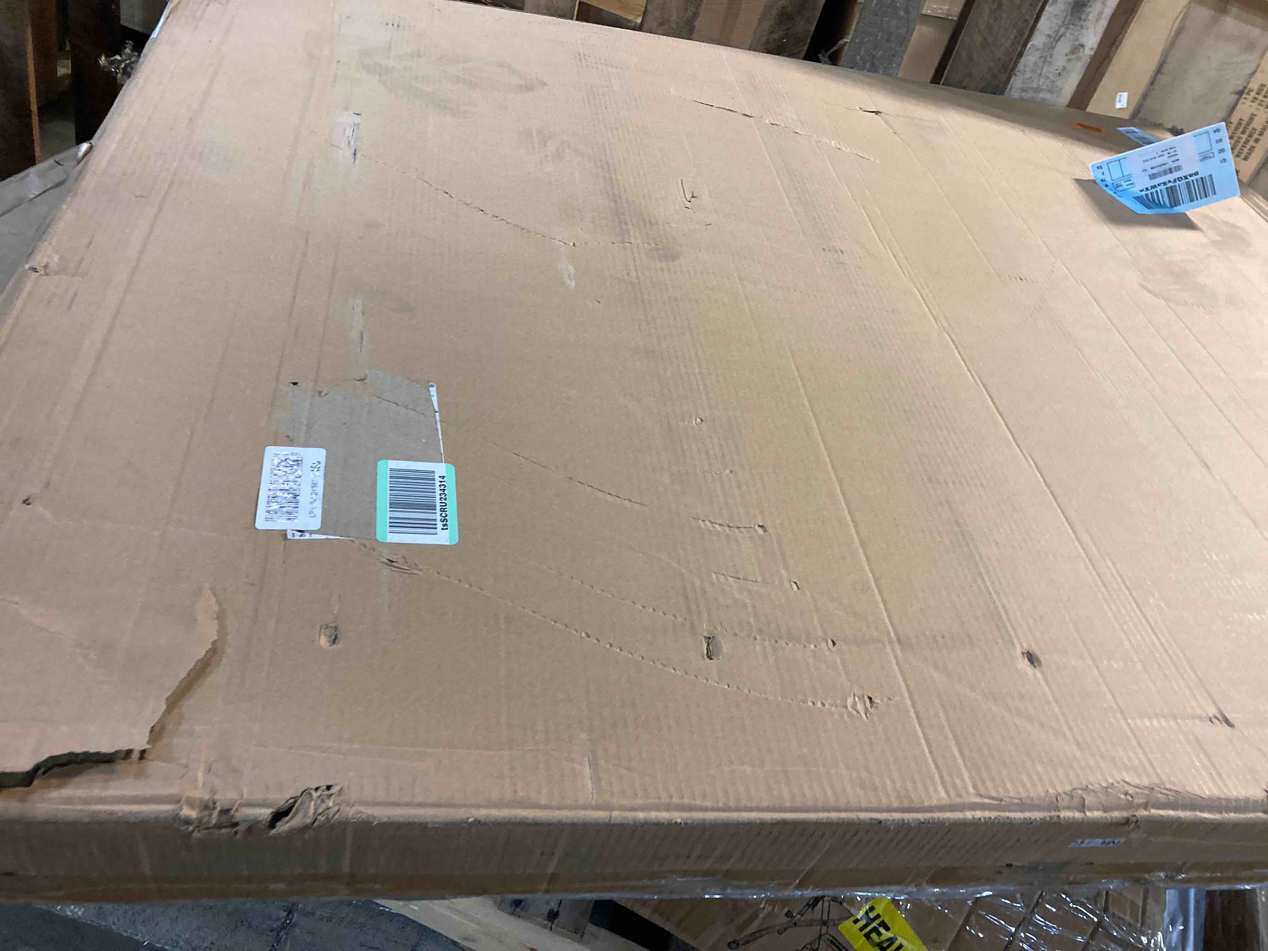 https://s3.amazonaws.com/lotting-images-prod/phillipi/RED4904912_1718206363952.jpeg