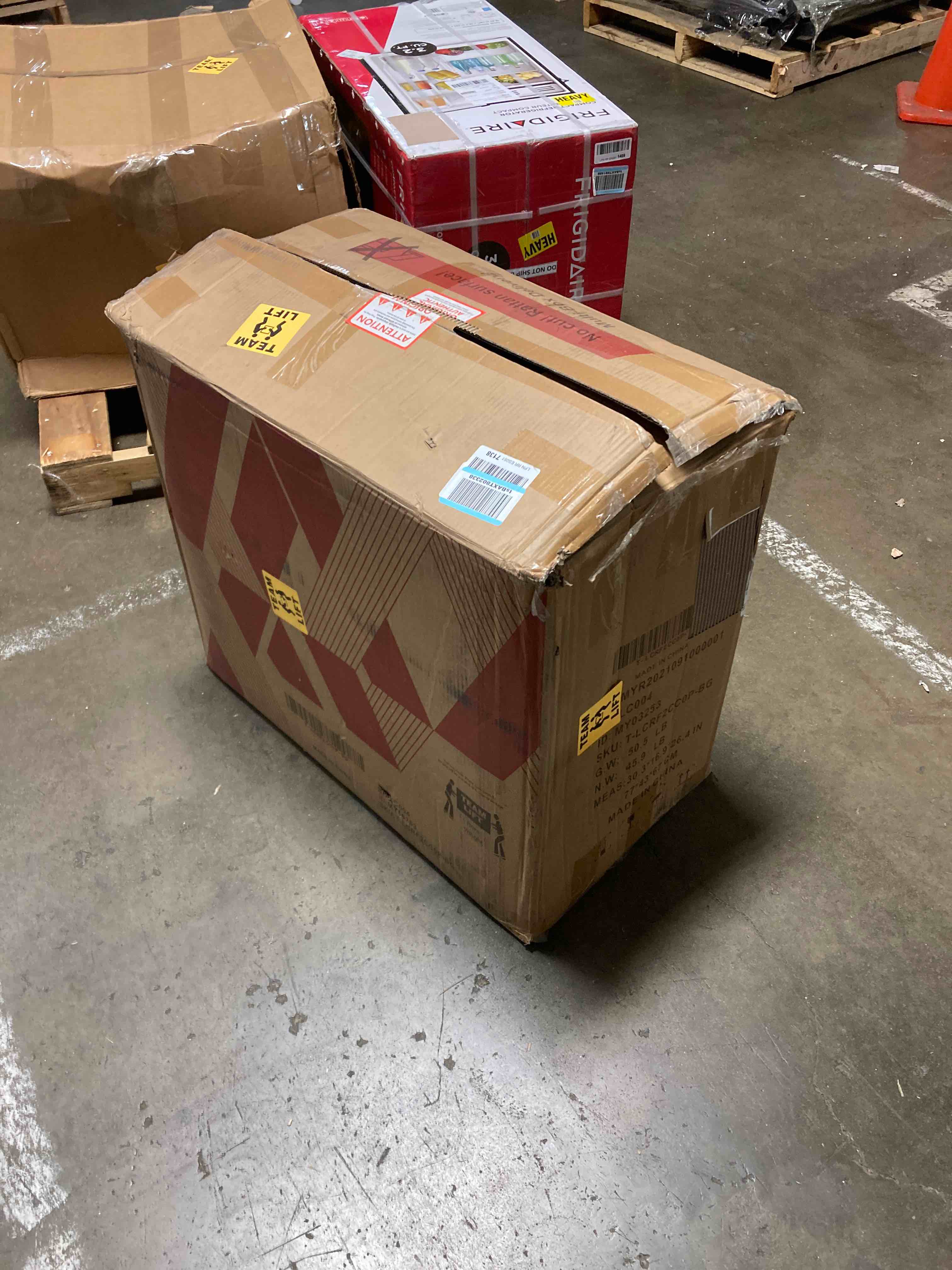 https://s3.amazonaws.com/lotting-images-prod/phillipi/RED4906110_1686754685945.jpeg