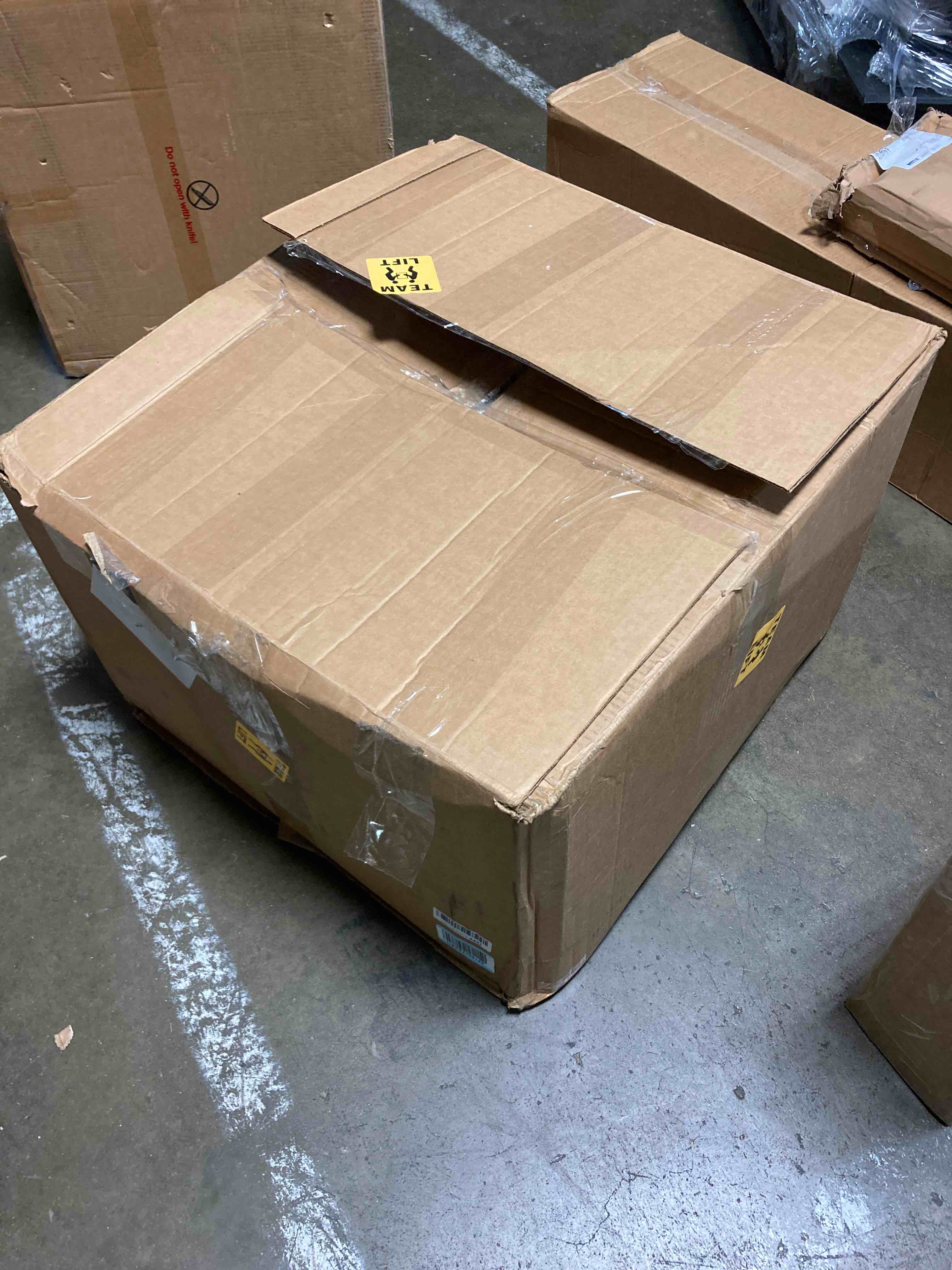 https://s3.amazonaws.com/lotting-images-prod/phillipi/RED4906112_1686755380397.jpeg