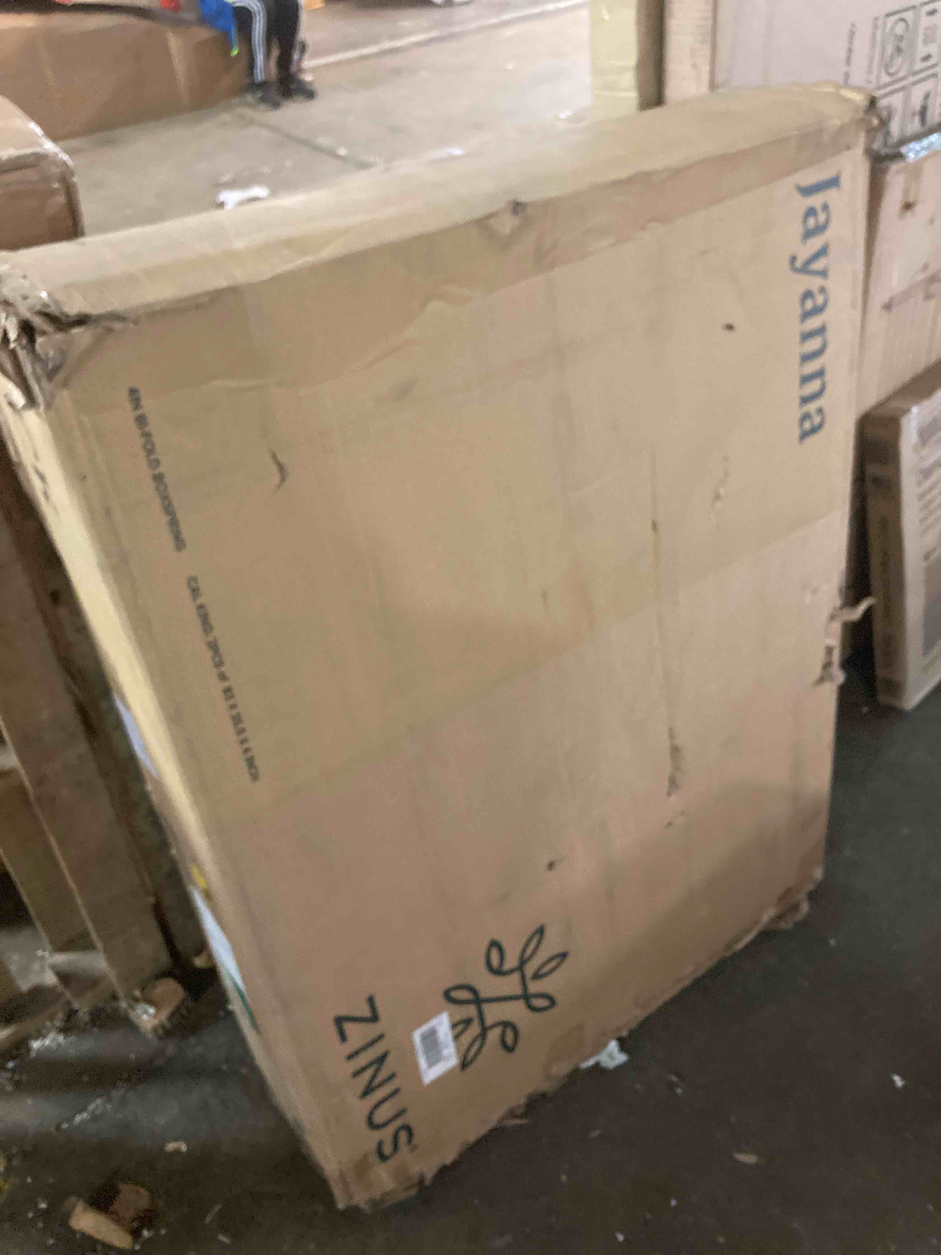 https://s3.amazonaws.com/lotting-images-prod/phillipi/RED4906920_1690222486425.jpeg