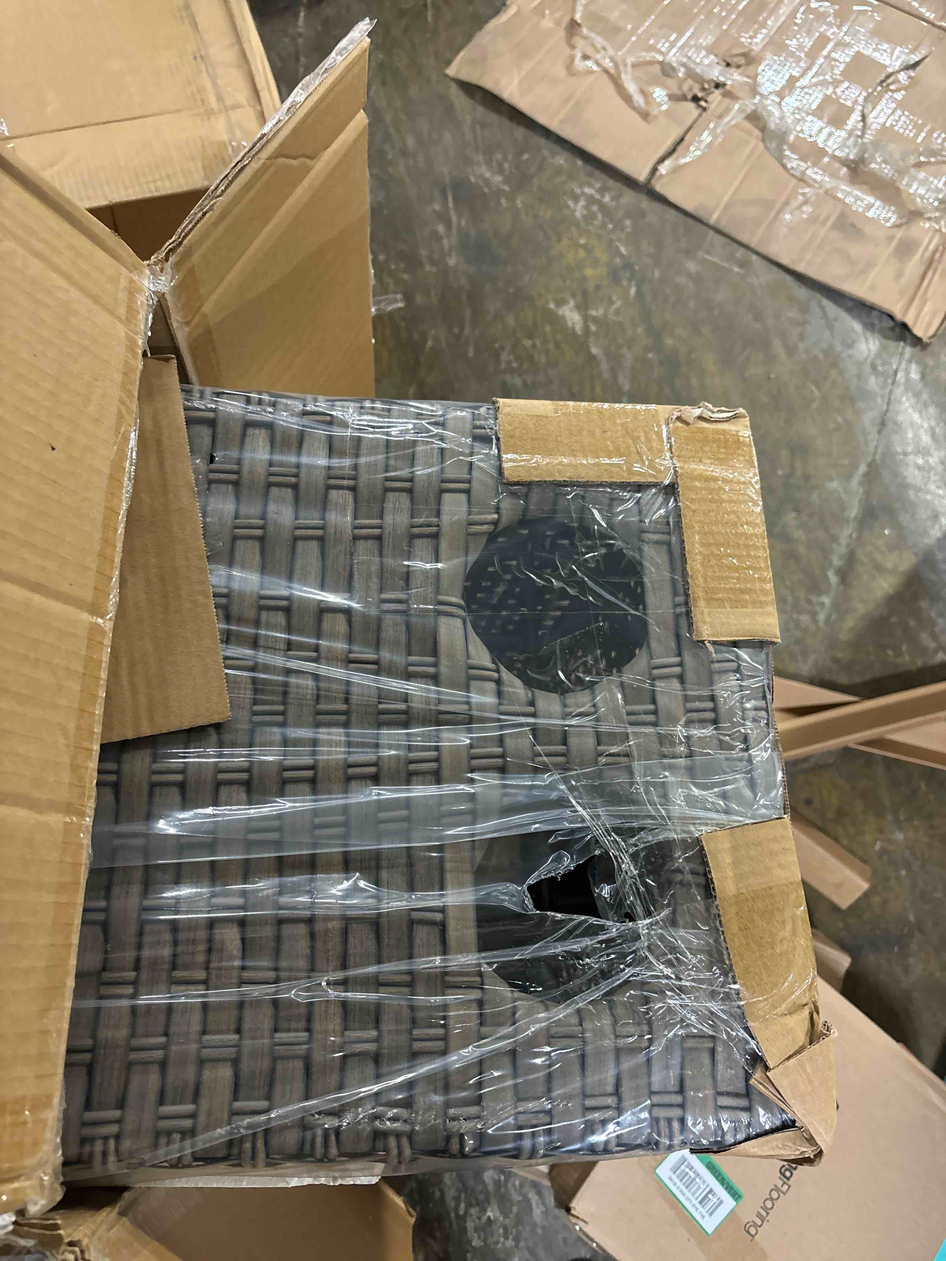 https://s3.amazonaws.com/lotting-images-prod/phillipi/RED4907292_1726588548493.jpeg