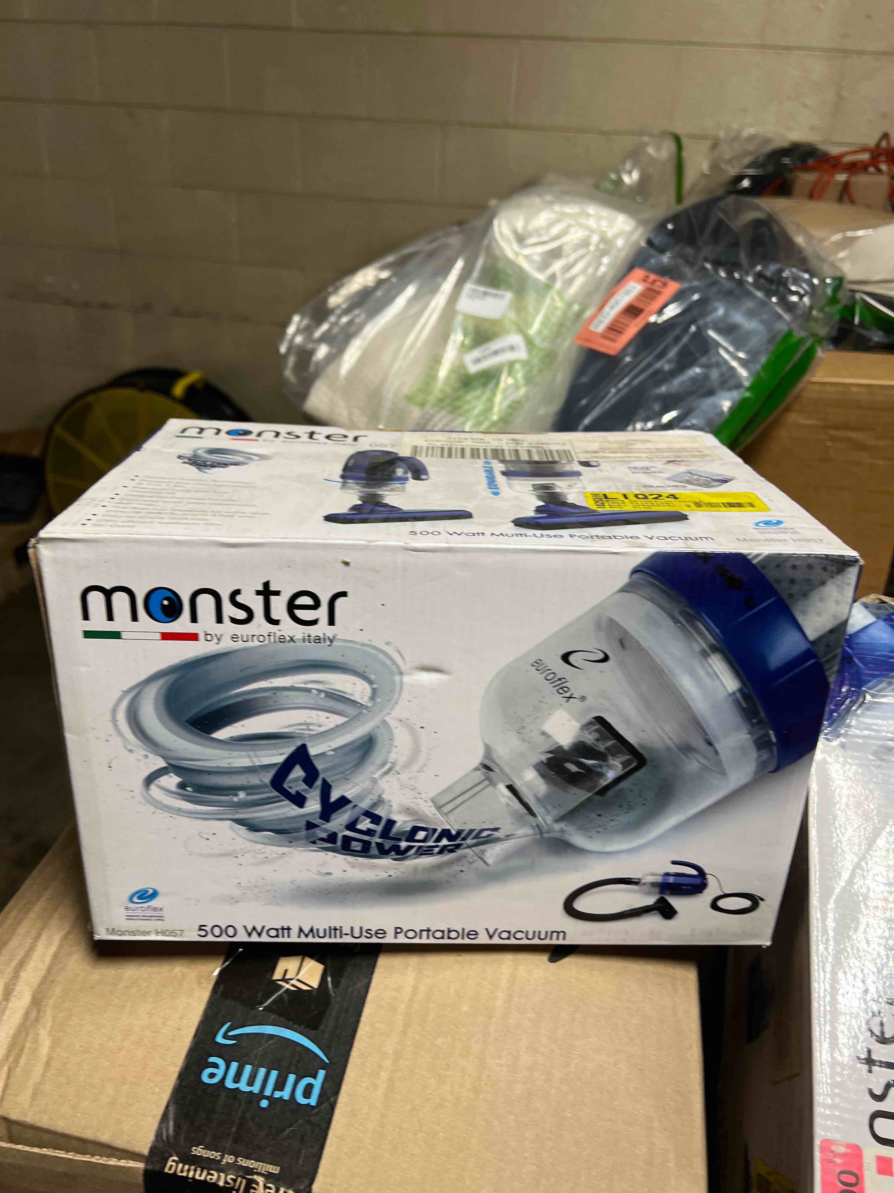 Monster 500Watt MultiUse Portable Vacuum, H057