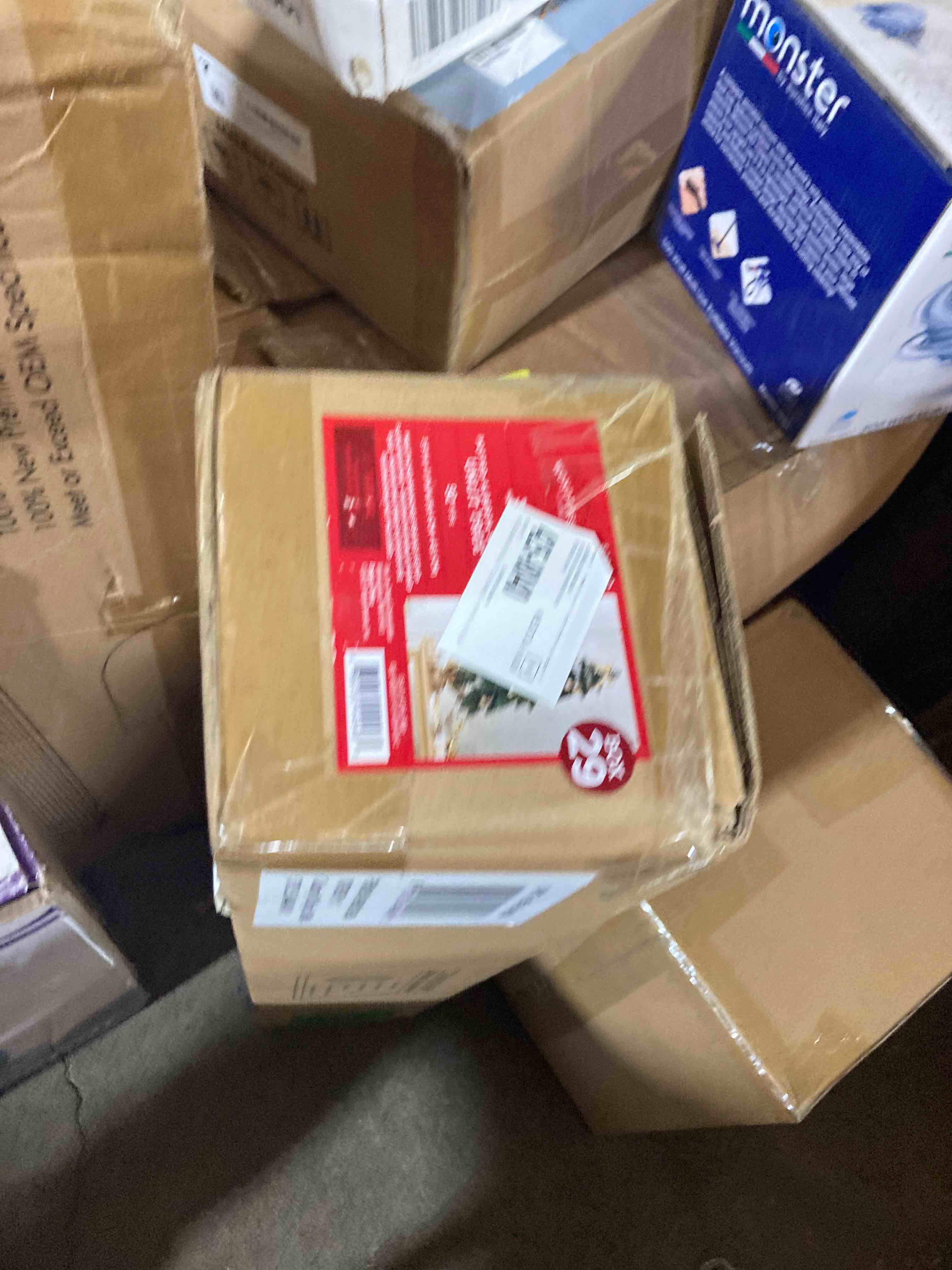 https://s3.amazonaws.com/lotting-images-prod/phillipi/RED4907944_1727972392618.jpeg