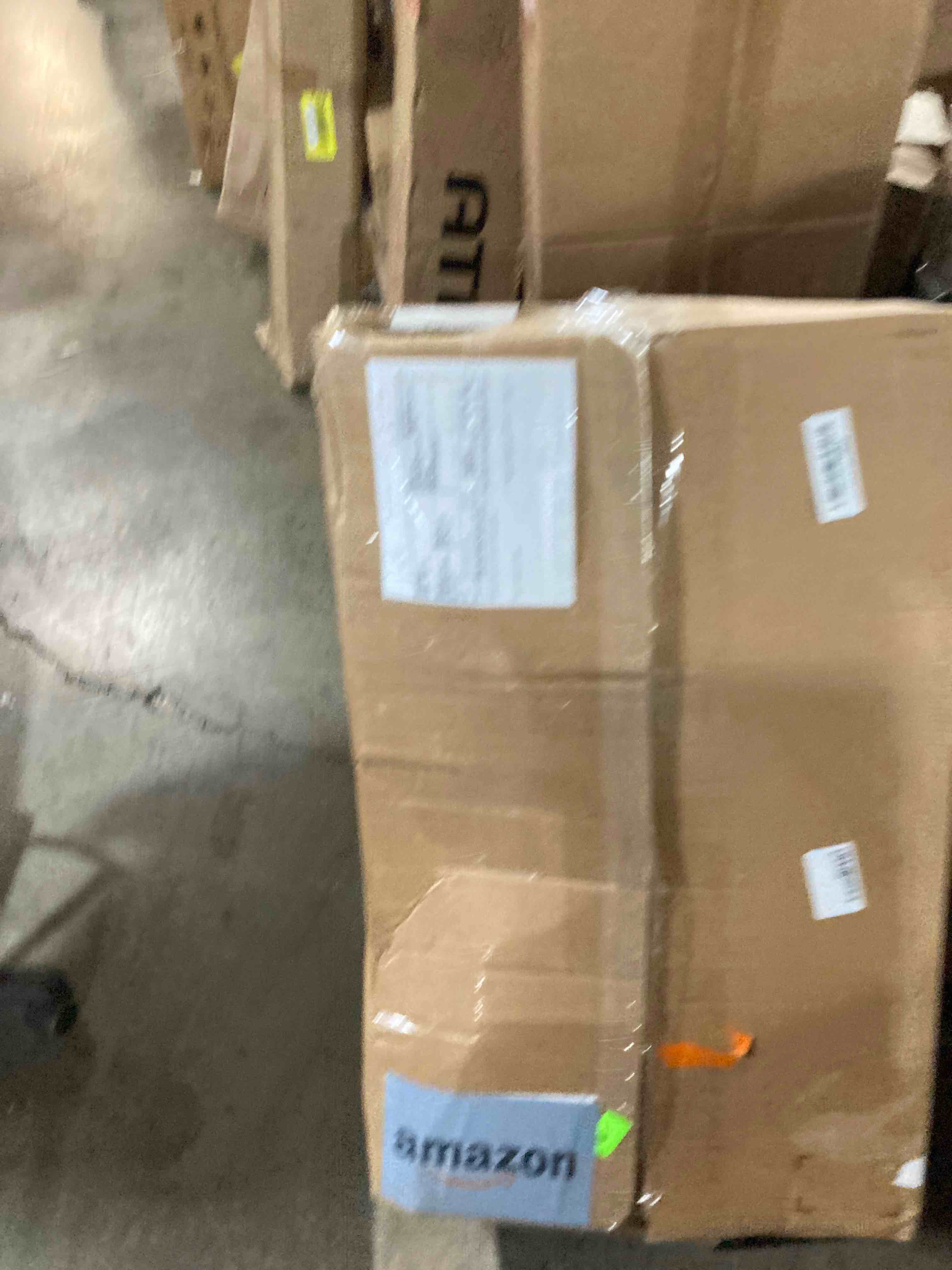 https://s3.amazonaws.com/lotting-images-prod/phillipi/RED4907950_1727974827954.jpeg