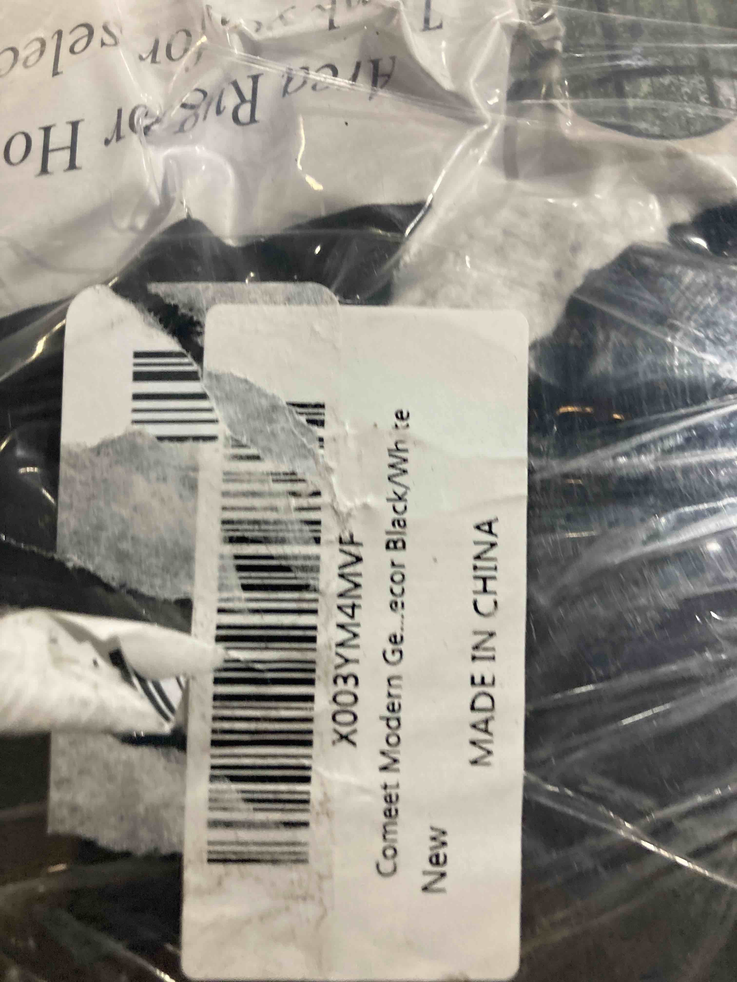 https://s3.amazonaws.com/lotting-images-prod/phillipi/RED4907956_1727977849885.jpeg