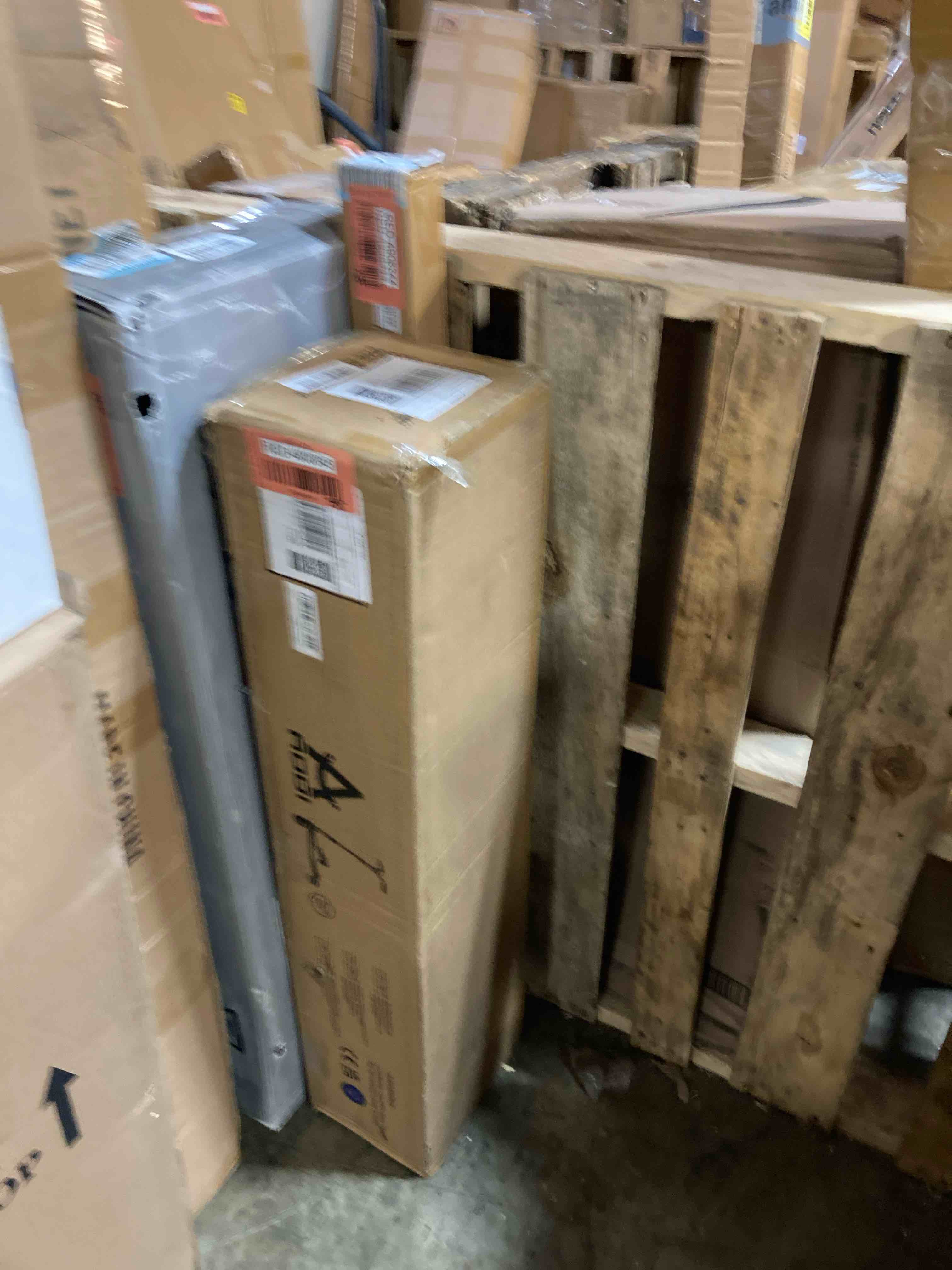 https://s3.amazonaws.com/lotting-images-prod/phillipi/RED4908345_1731686832160.jpeg